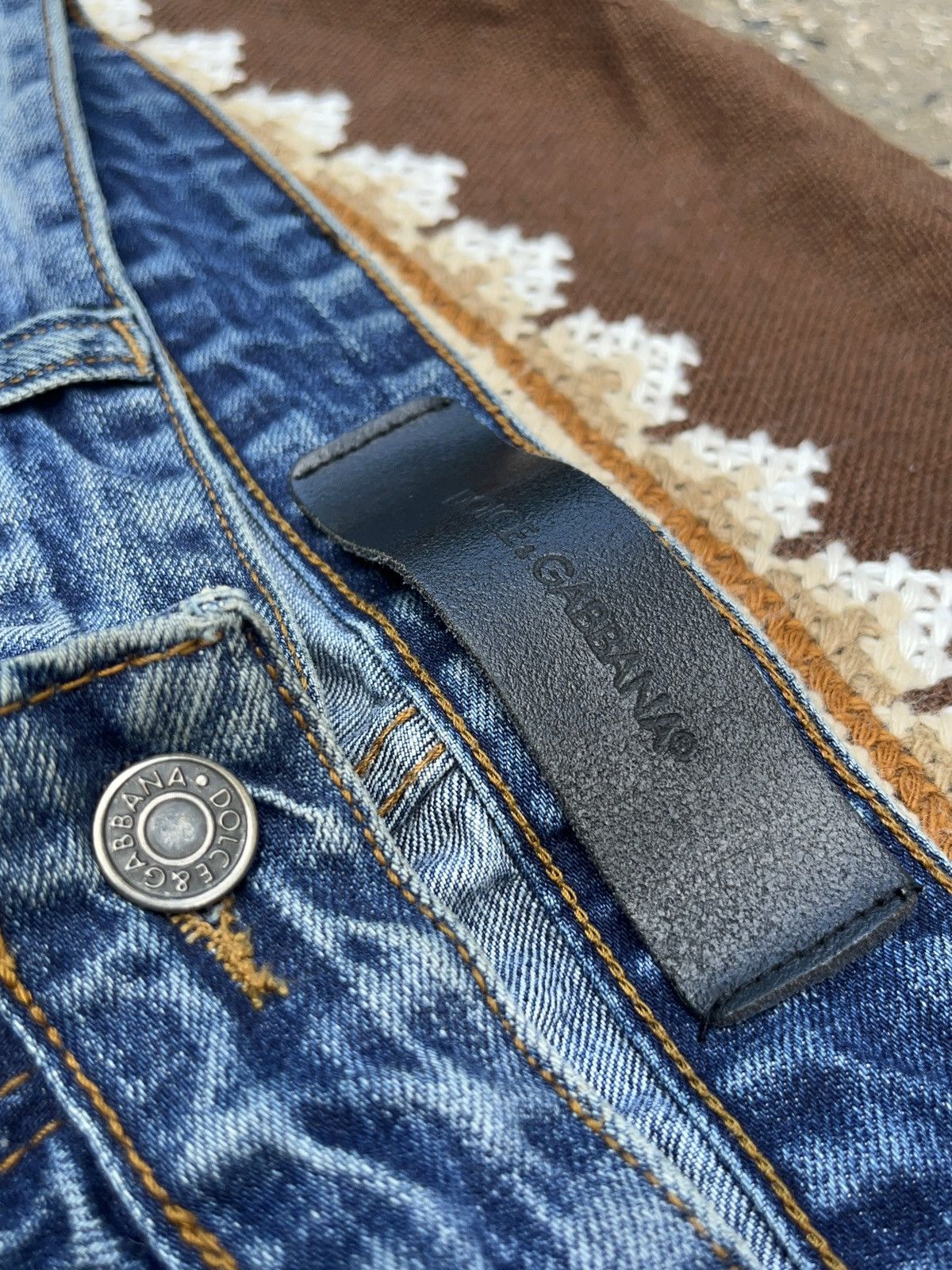 Dolce & Gabbana Vintage Dolce & Gabbana 14 Gold Distressed Denim Style Jeans Size US 34 / EU 50 - 6 Thumbnail