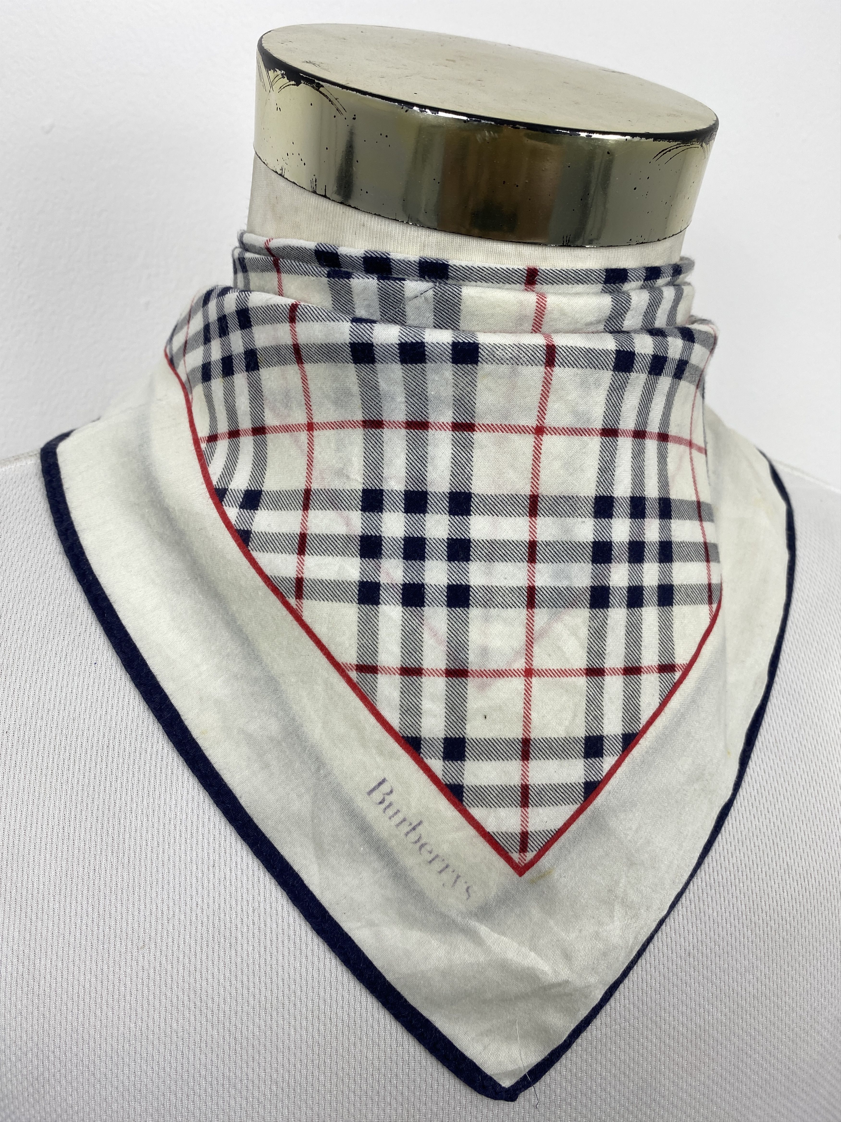 Burberry Vintage Burberry Handkerchief / Neckerchief KT0277 Size ONE SIZE - 1 Thumbnail