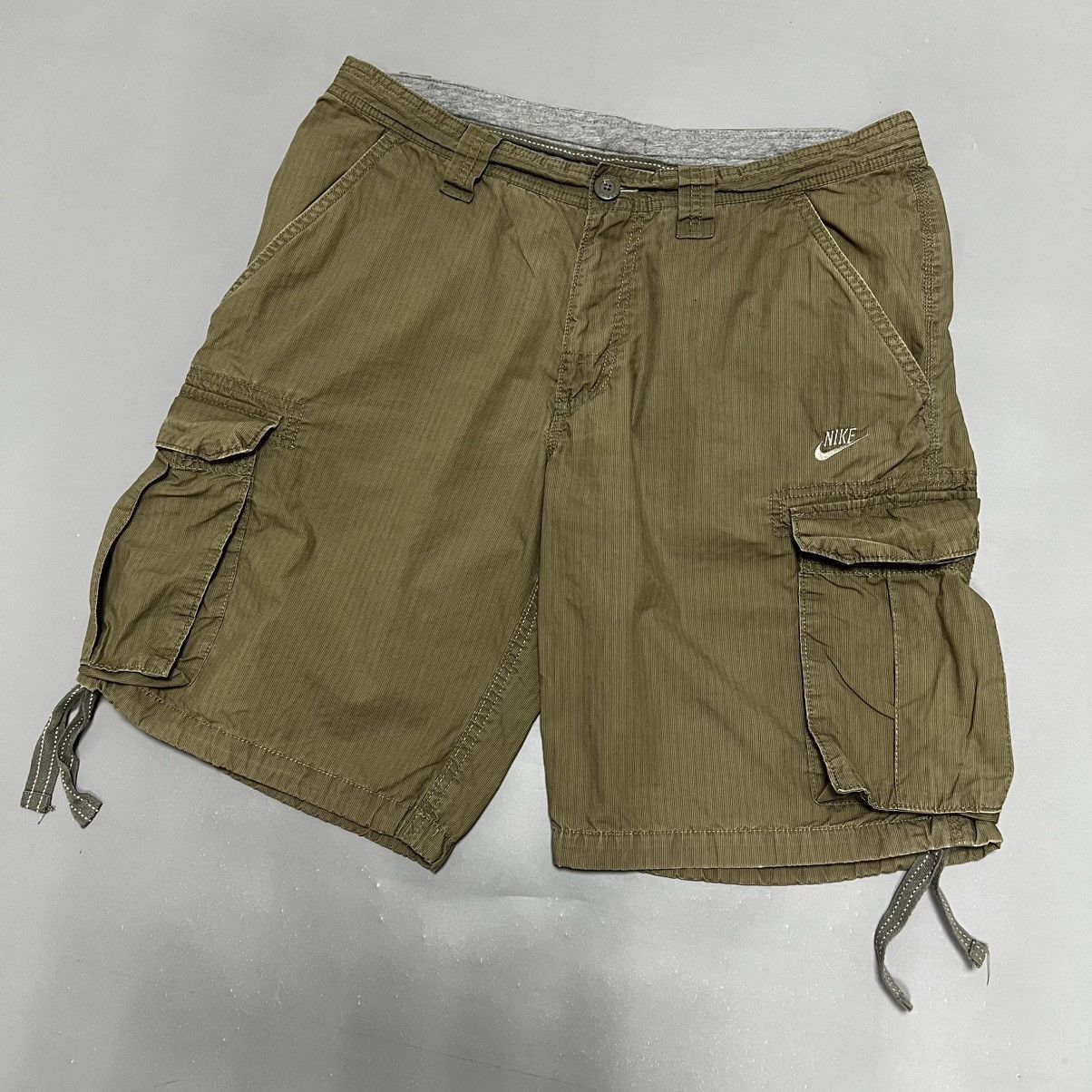 Nike × Vintage Vintage Nike Cargo shorts y2k Size US 34 / EU 50 - 2 Thumbnail