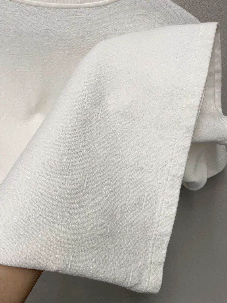 Louis Vuitton Louis Vuitton white pocket and full print of old flower sh Size US S / EU 44-46 / 1 - 6 Thumbnail