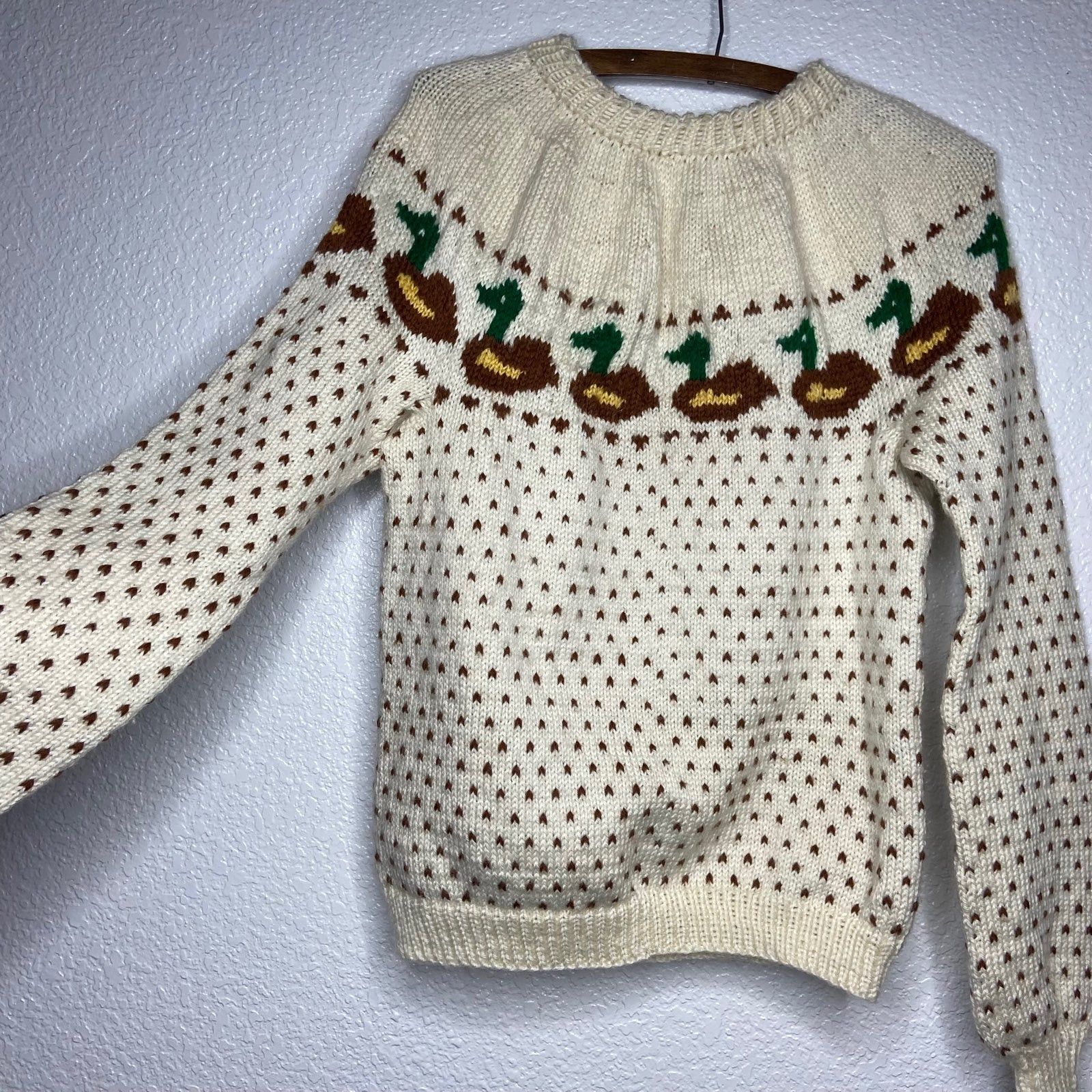 Vintage Vintage Handmade Knit Cream Mallard Sweater Size M / US 6-8 / IT 42-44 - 5 Thumbnail