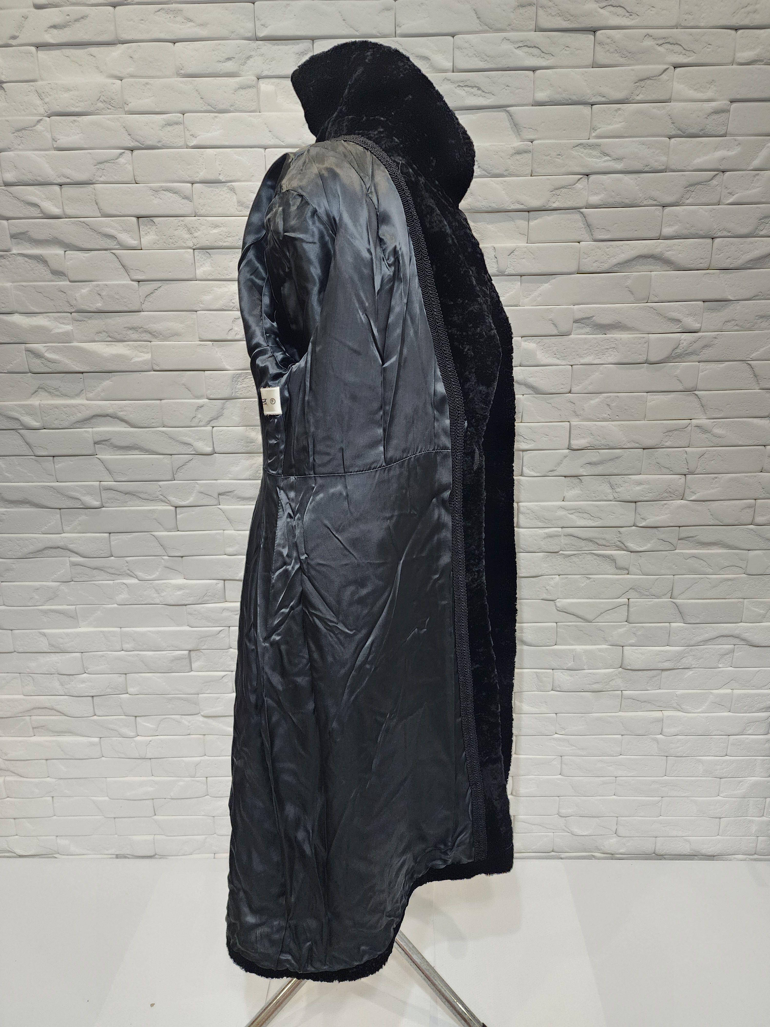 Other Black warm women's sheepskin coat. Size L / US 10 / IT 46 - 9 Thumbnail