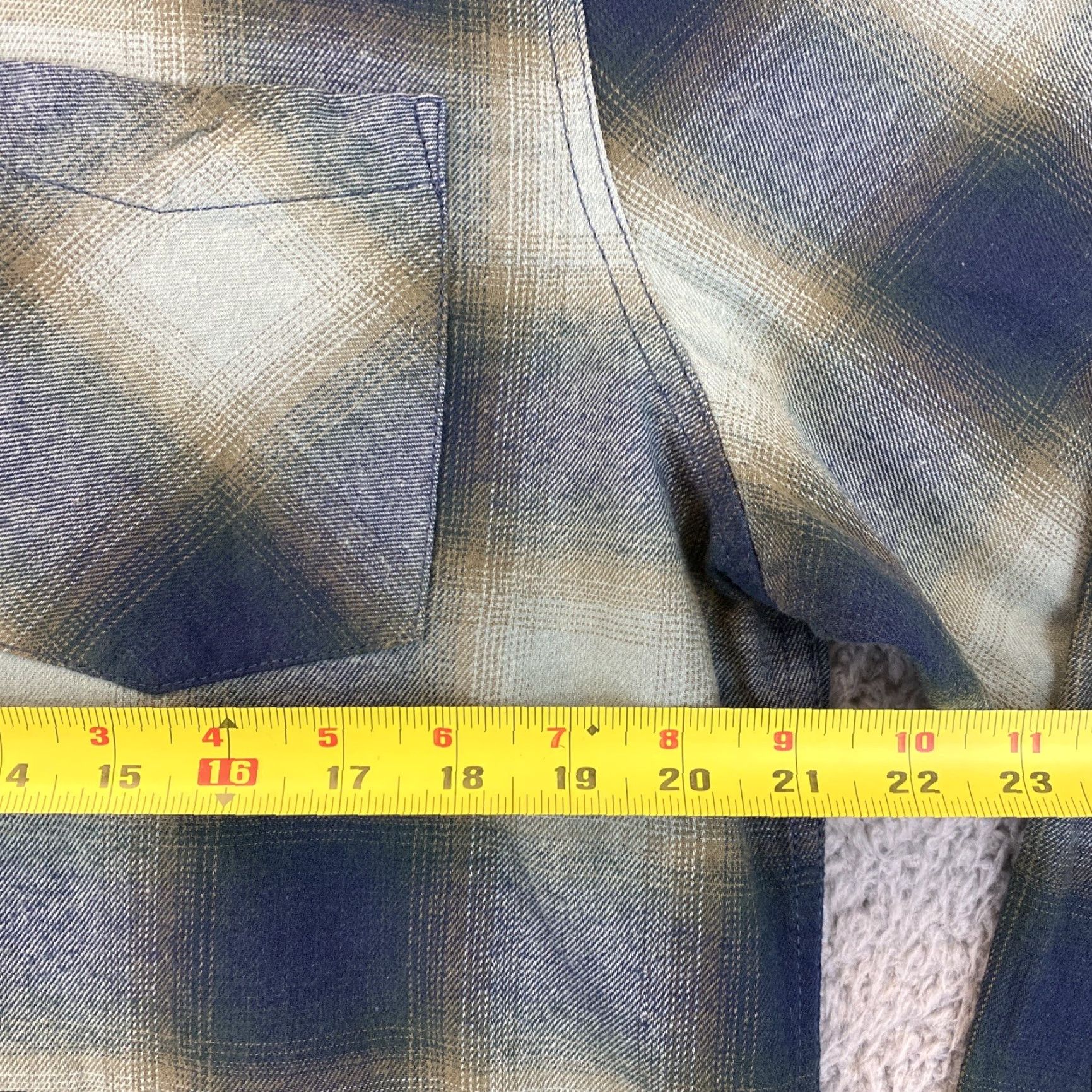 Vintage Arizona Shirt Women's Green Long Sleeve Button Up Plaid 45-17 L Western Shirt Ladies Button-Up Spring/Fall Style Size L / US 10 / IT 46 - 6 Thumbnail