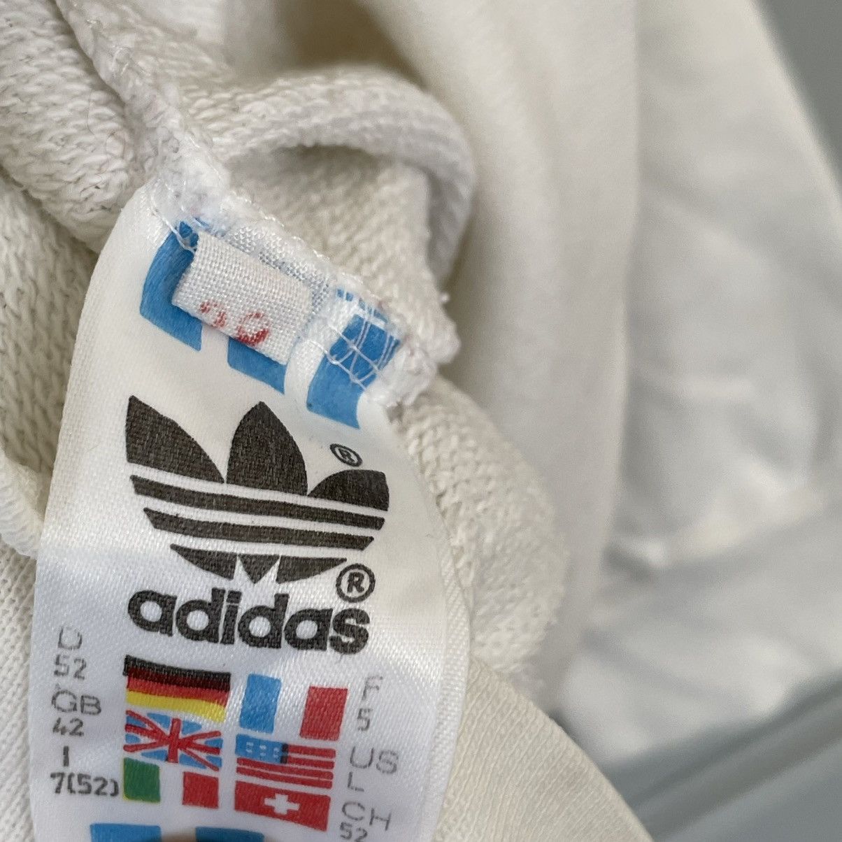 Adidas Vintage 80’s Adidas Stefan Edberg Sweatshirt Size US L / EU 52-54 / 3 - 8 Thumbnail