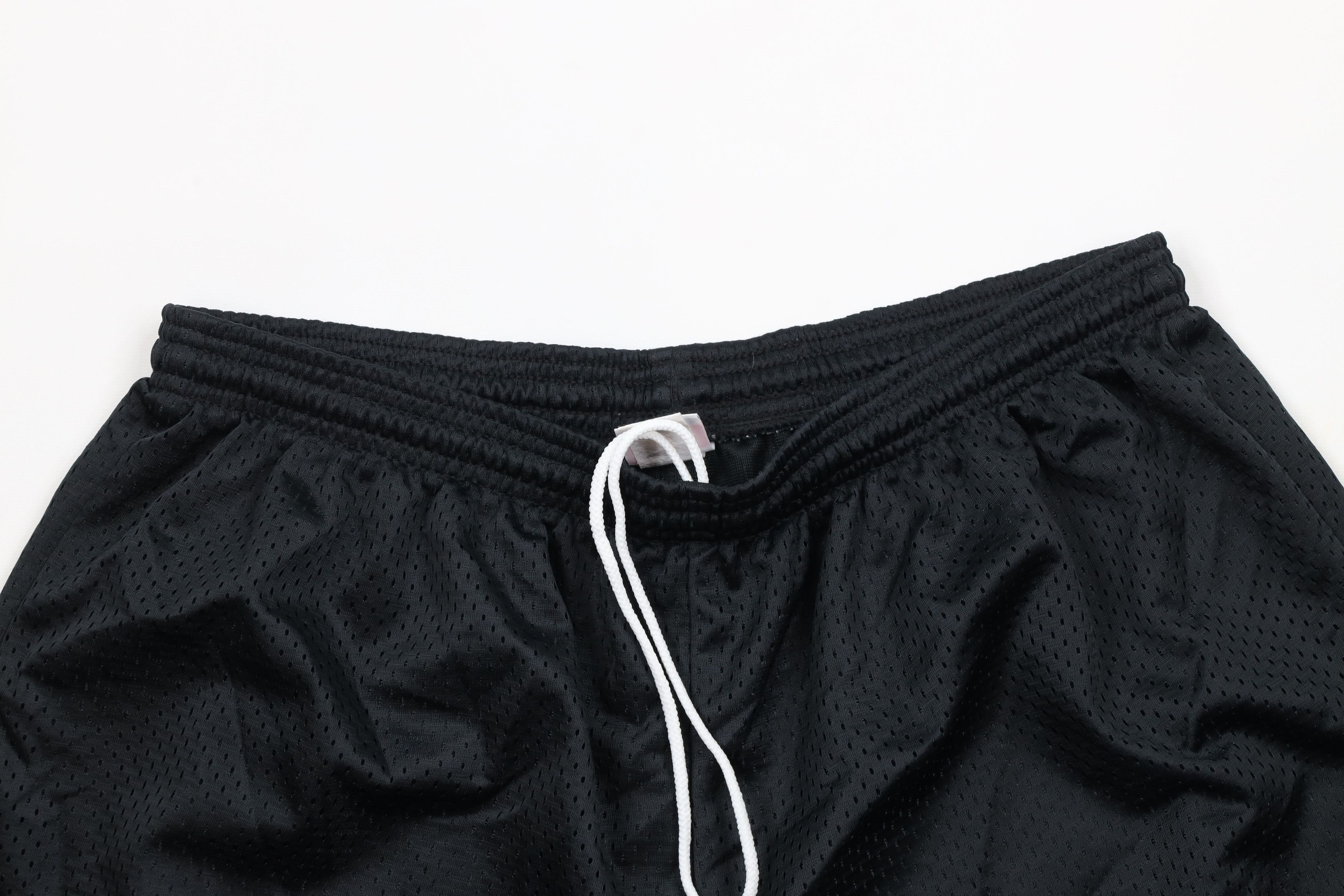 Vintage Vintage 90s Streetwear Above Knee Basketball Shorts Black Size US 36 / EU 52 - 2 Thumbnail