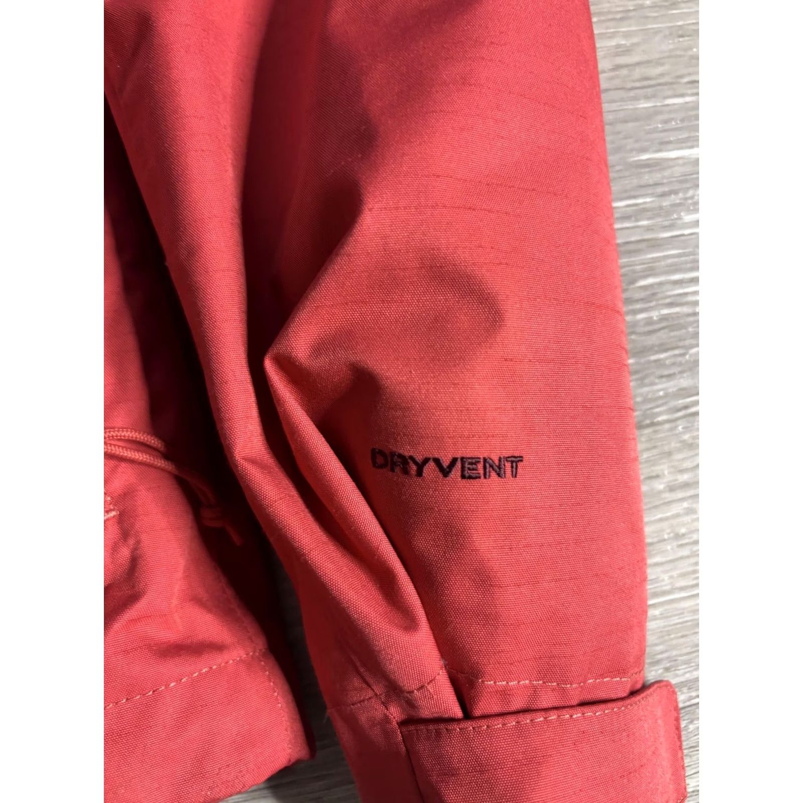 The North Face VINTAGE The North Face Jacket Womens Small Red DryVent 3-in-1 Hooded Waterproof Raincoat Size S / US 4 / IT 40 - 2 Thumbnail