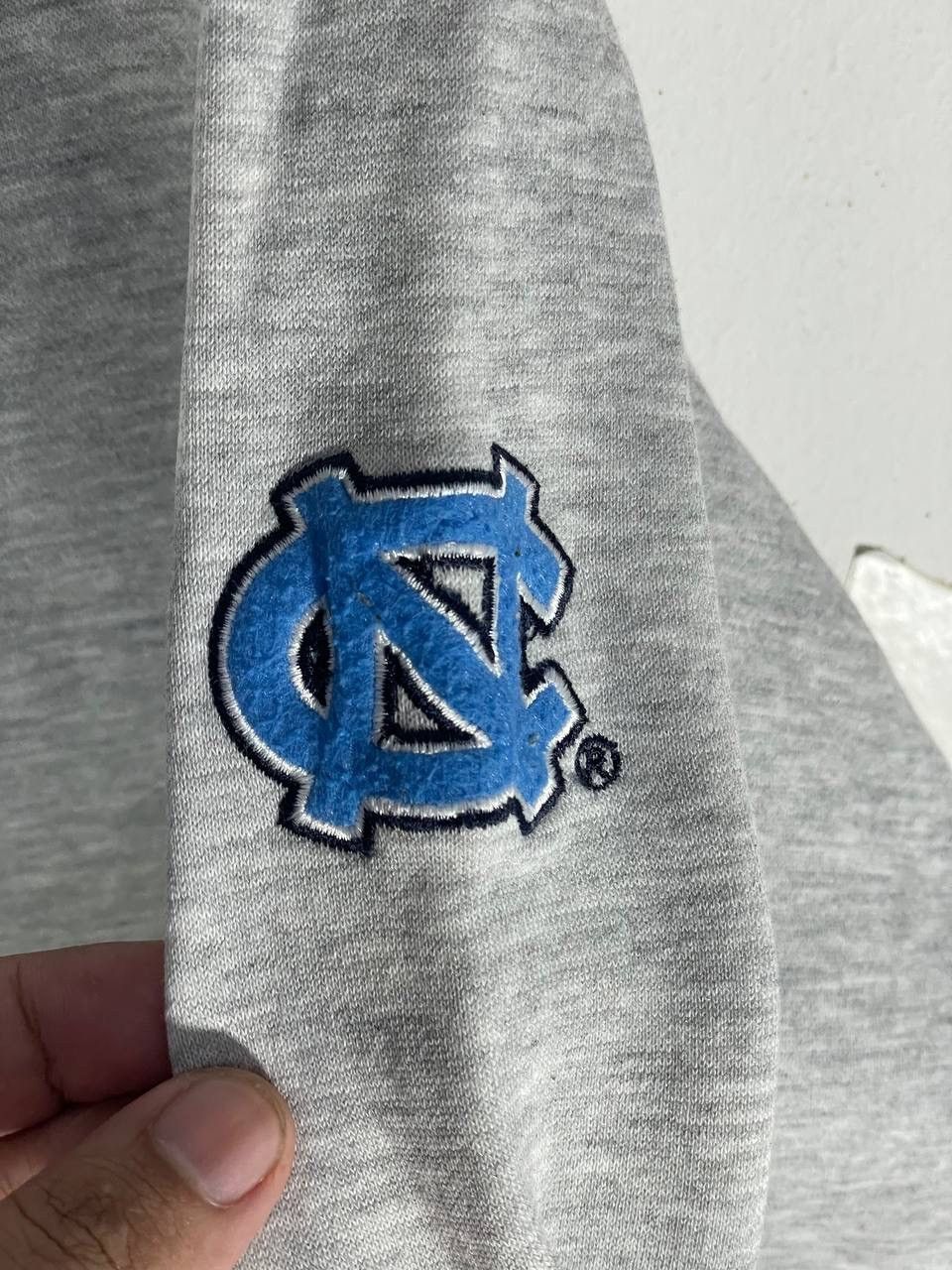 Other Vintage 90s carolina university hoodie jumper size XL Size US XL / EU 56 / 4 - 6 Thumbnail