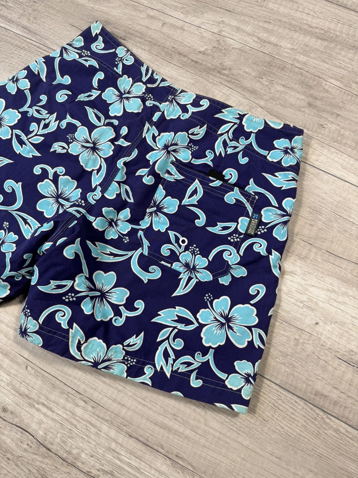 Quicksilver Vintage Quiksilver Reversible Shorts Swimming USA Hawaiian Size US 32 / EU 48 - 4 Thumbnail