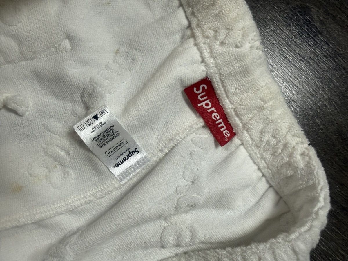 Supreme Supreme Terry Jacquard Logo Short White (SS19) Size US 33 - 5 Thumbnail