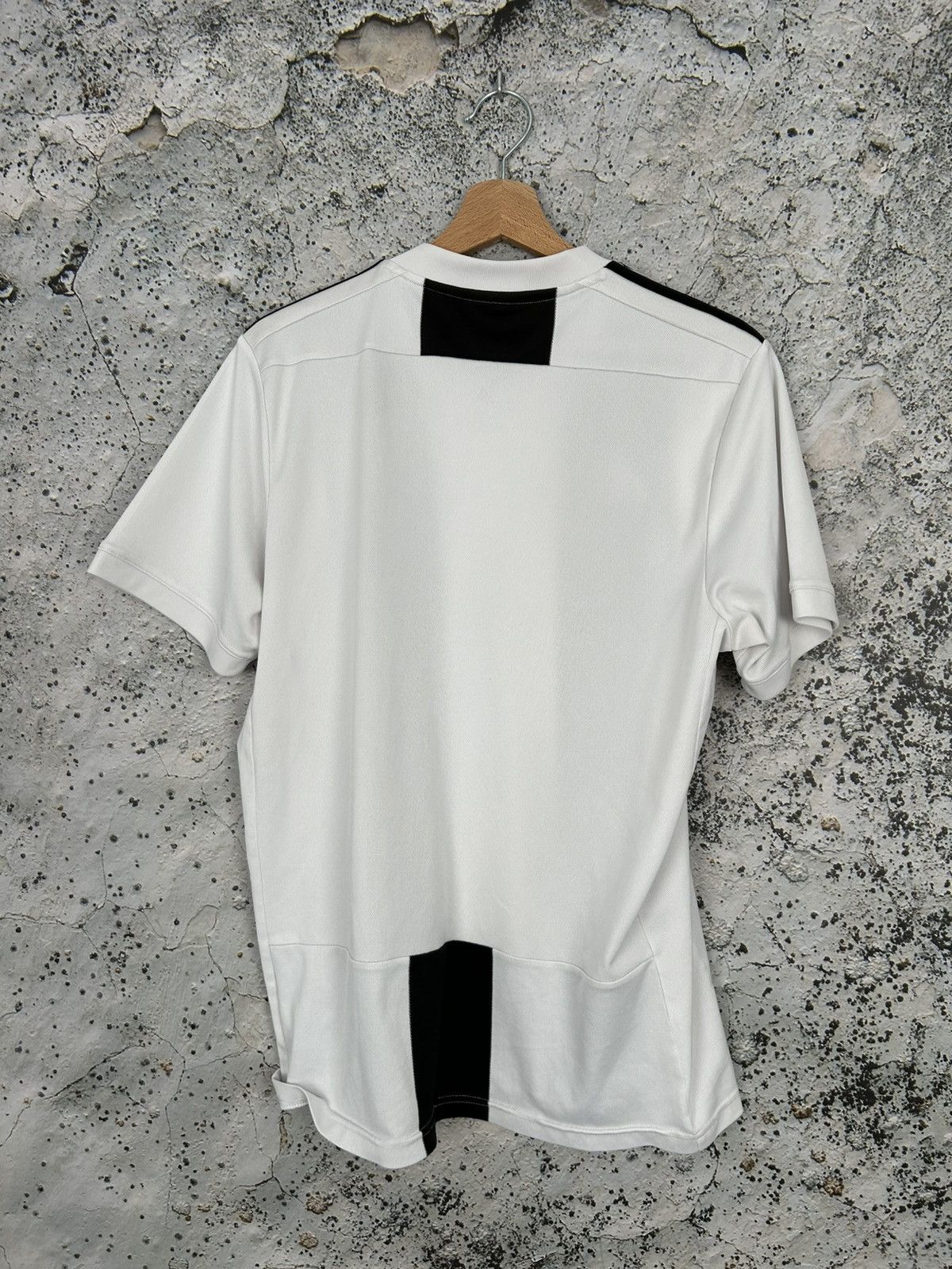Adidas Adidas Juventus Turin Soccer Jersey Football Sport Rare Size US M / EU 48-50 / 2 - 4 Thumbnail