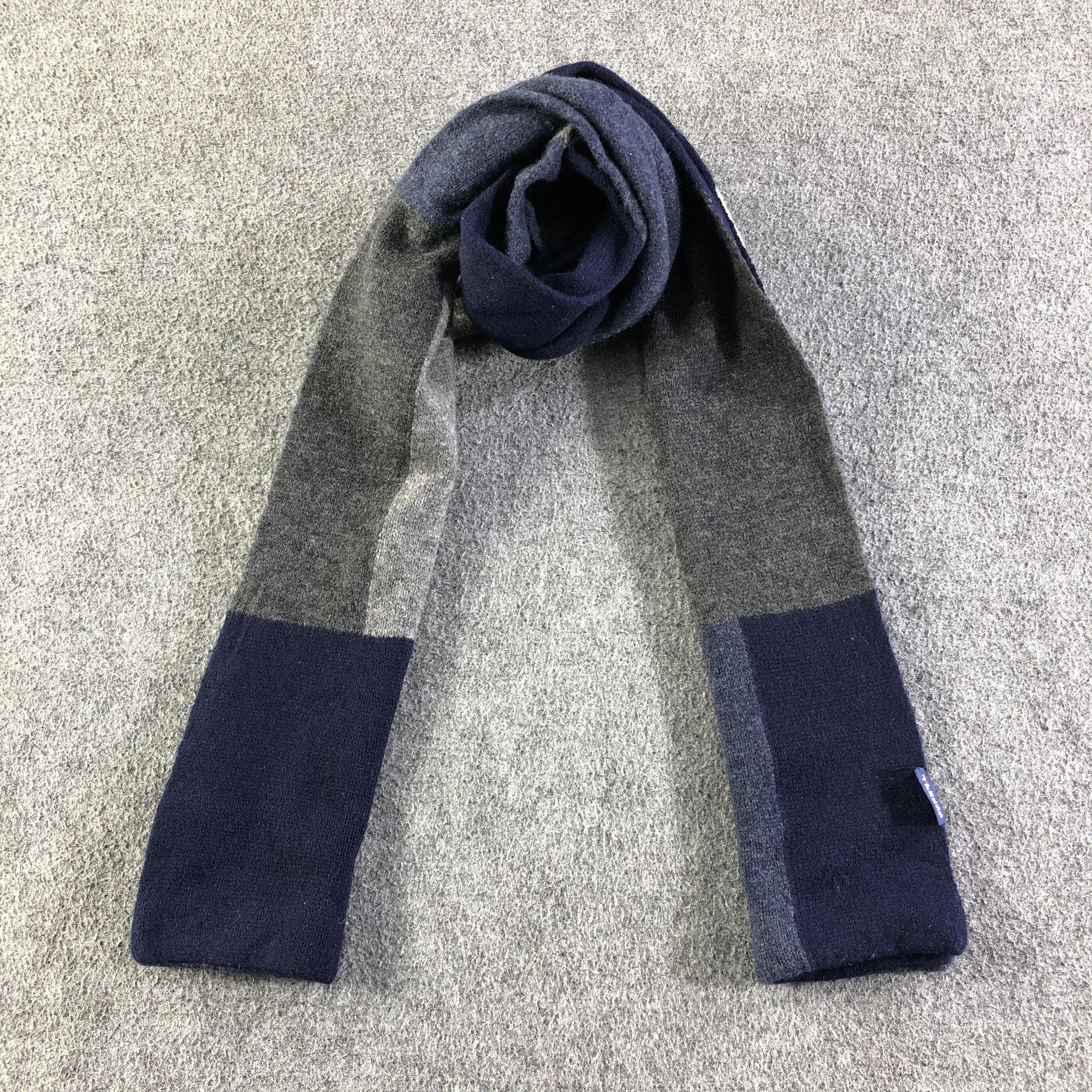 J. Press J. Press Scarf / Muffler / Neckwear P054 Size ONE SIZE - 1 Thumbnail