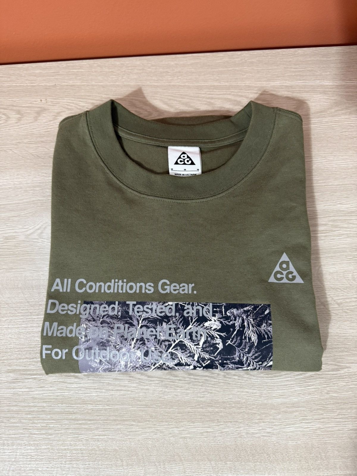 Nike ACG Nike ACG 'Reflective Forest' Men's L/S T-shirt - Olive Size US M / EU 48-50 / 2 - 6 Thumbnail