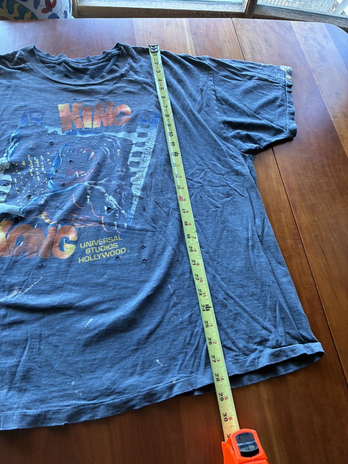 Vintage Vintage 90s distressed King Kong tee shirt Size US XL / EU 56 / 4 - 6 Thumbnail