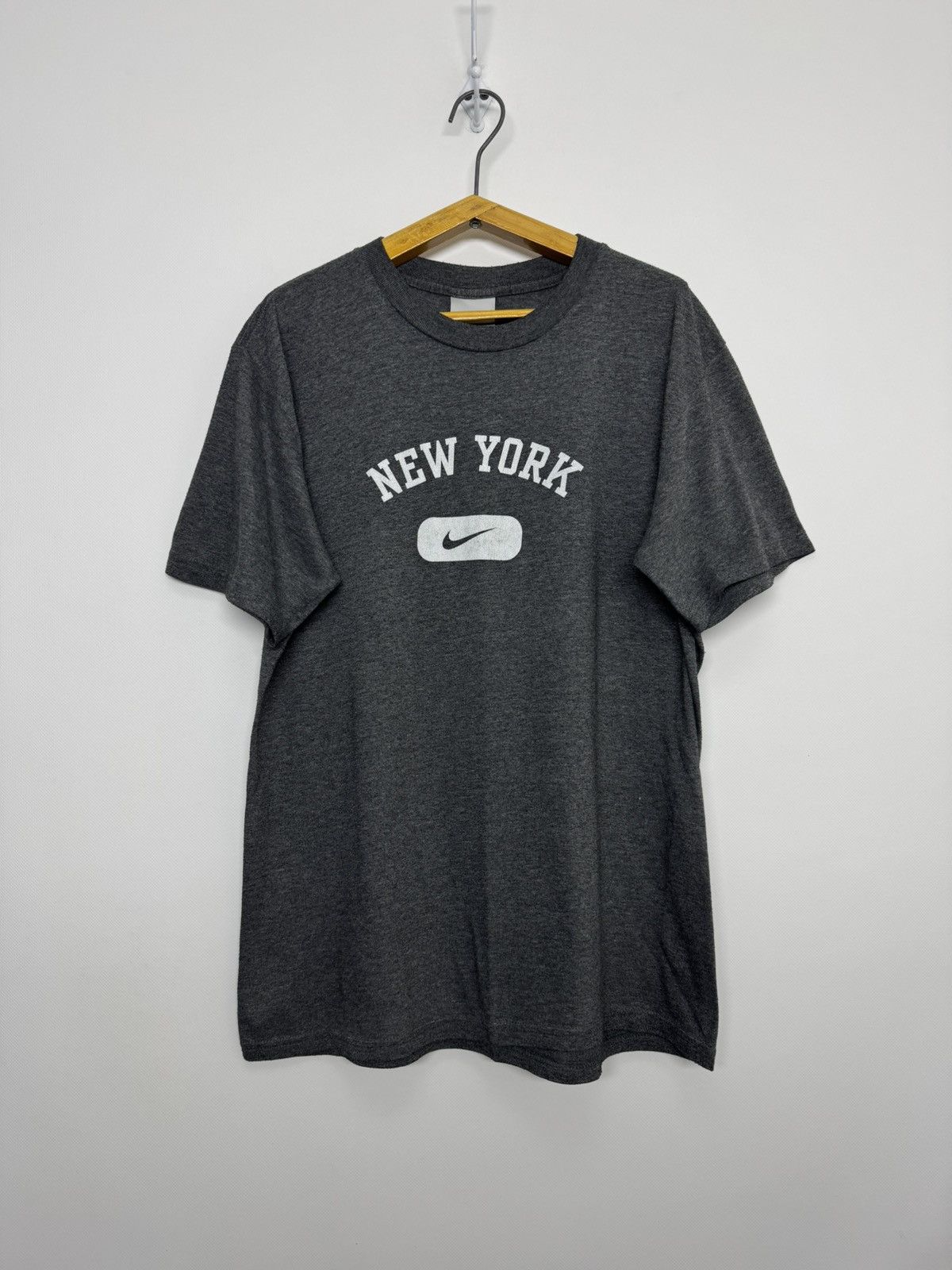 Nike Vintage Nike T Shirt Y2K Center Swoosh New York Size US M / EU 48-50 / 2 - 2 Thumbnail