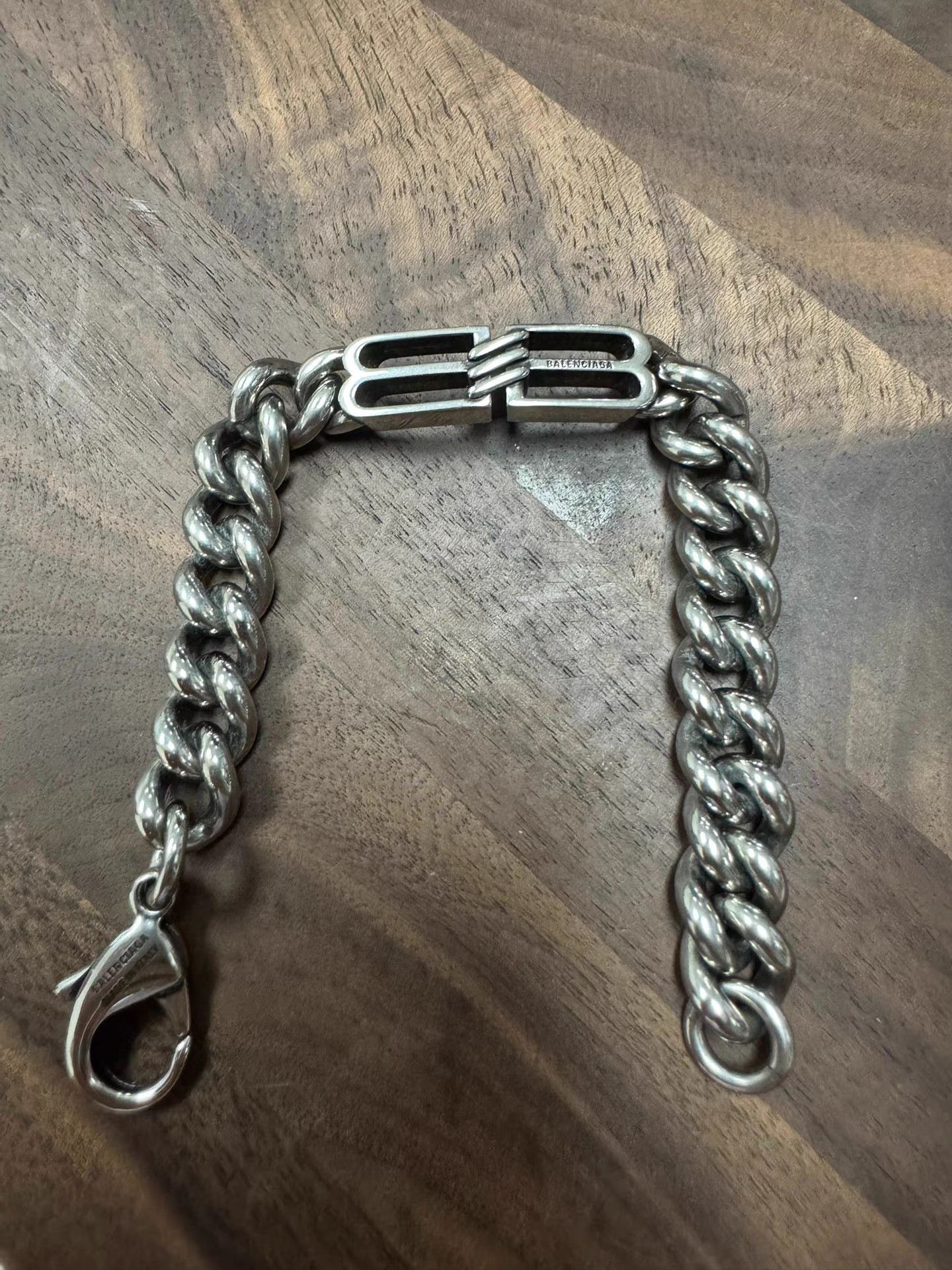 Balenciaga Silver Chain Bracelet with Interlocking Clasp Size ONE SIZE - 1 Thumbnail