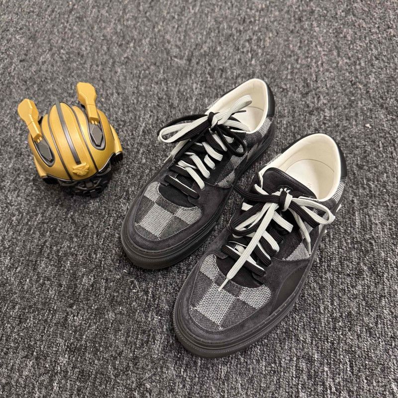Louis Vuitton Louis Vuitton Ollie Low-Top Fashion Sneakers 0089 Size US 8 / EU 41 - 1 Thumbnail