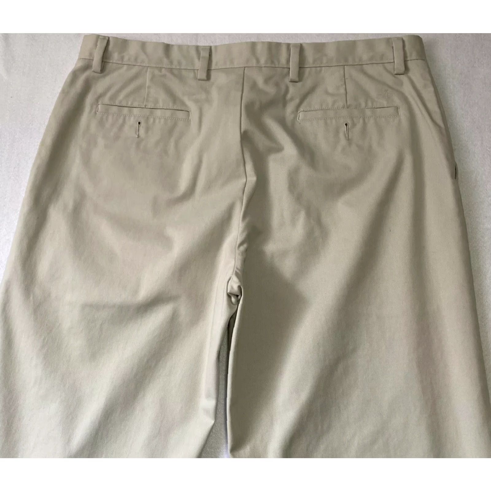 Dockers DOCKERS Pants Mens 38x34 Tan Straight Fit Flat Front Casual Workwear Pants Mens Tan 38x34 Straight Front Flat Front Regular Inseam 34 Size US 38 / EU 54 - 8 Thumbnail