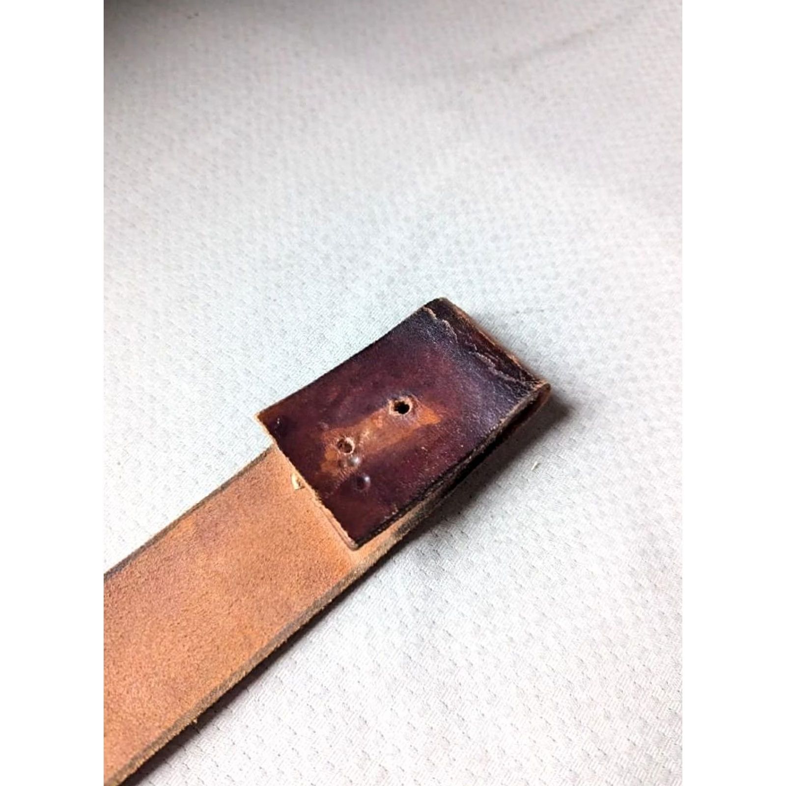Vintage VINTAGE HANDCRAFTED leather belt brown WESTERN cowboy buckle 24 COWHIDE Womens Size ONE SIZE - 3 Thumbnail