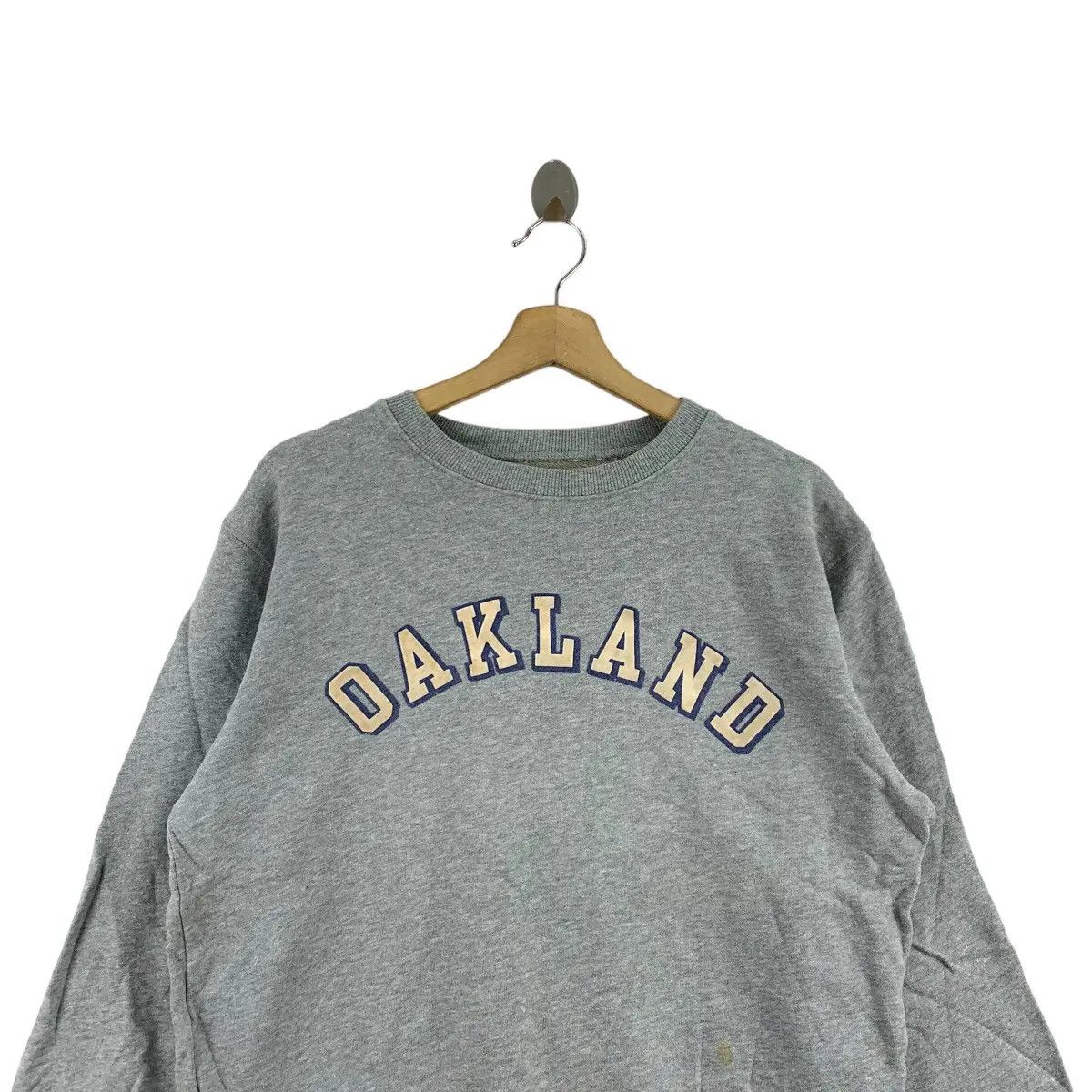 Champion Vintage CHAMPION USA OAKLAND Embossed Size M / US 6-8 / IT 42-44 - 2 Thumbnail