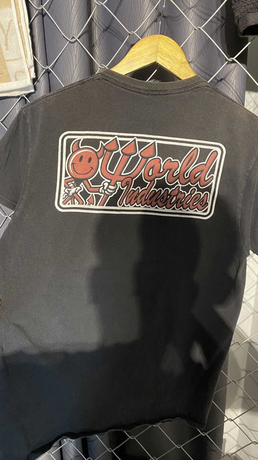 World Industries Sick Beautiful Sunfaded WORLD INDUSTRIES SKATE DEVIL MEDIUM Size US M / EU 48-50 / 2 - 3 Thumbnail