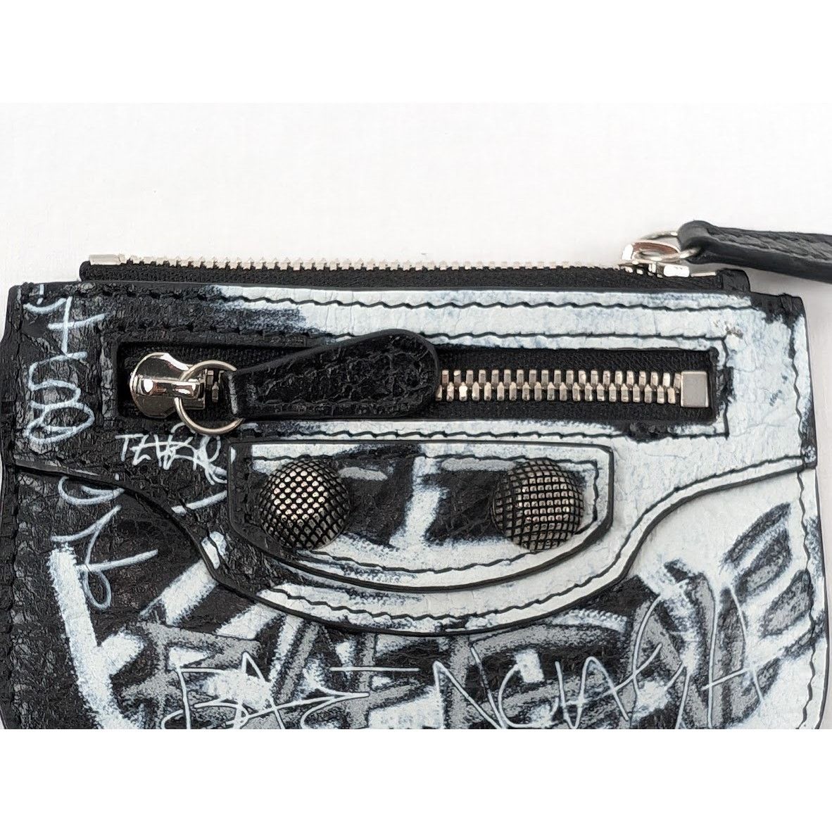 Balenciaga o1rshd1 Size: OS / Grafitti Zip Pouch in Multicolor Size ONE SIZE - 5 Thumbnail