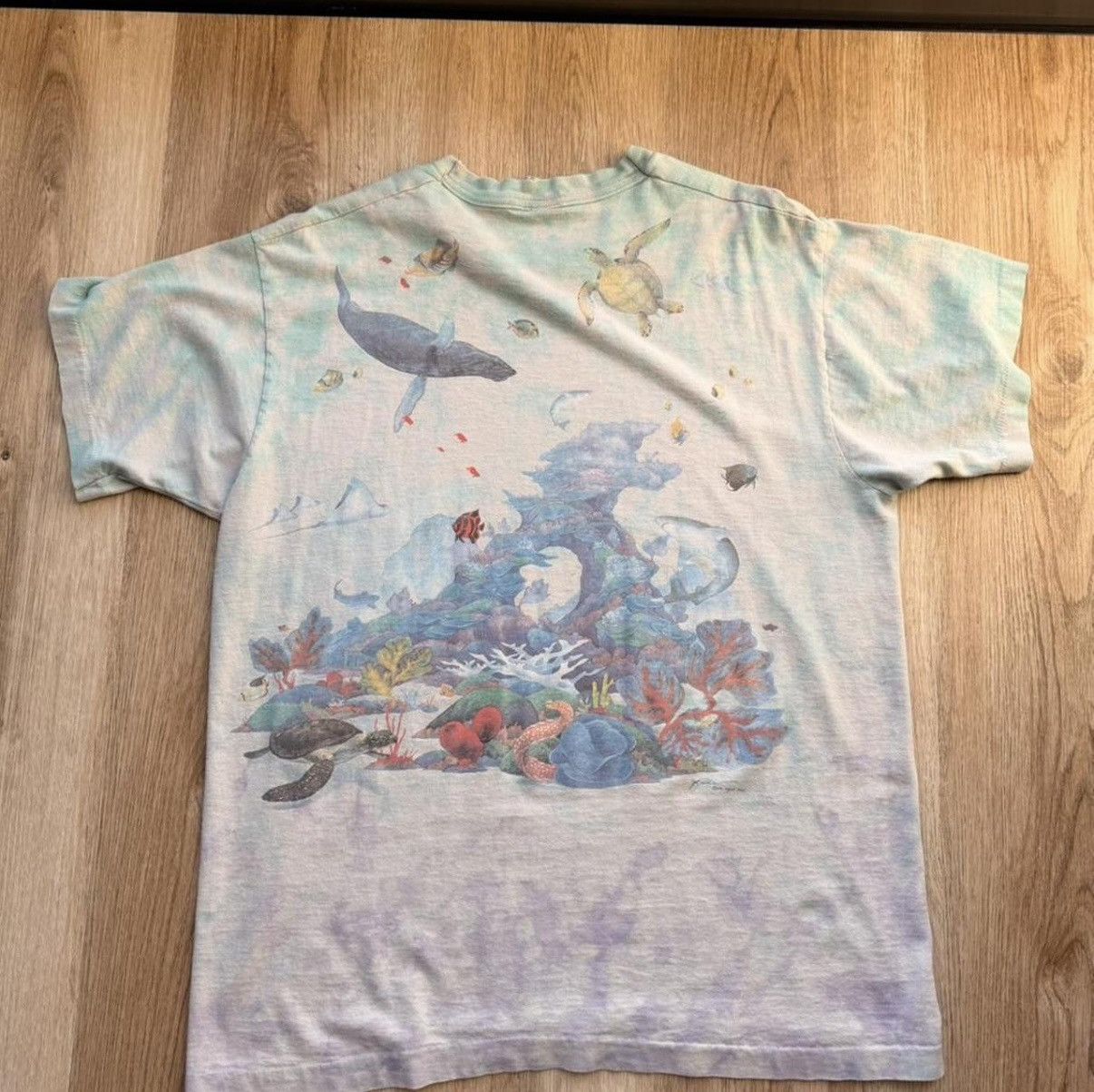 Liquid Blue Vintage 1993 Oceanica single stitch Size US XL / EU 56 / 4 - 2 Thumbnail