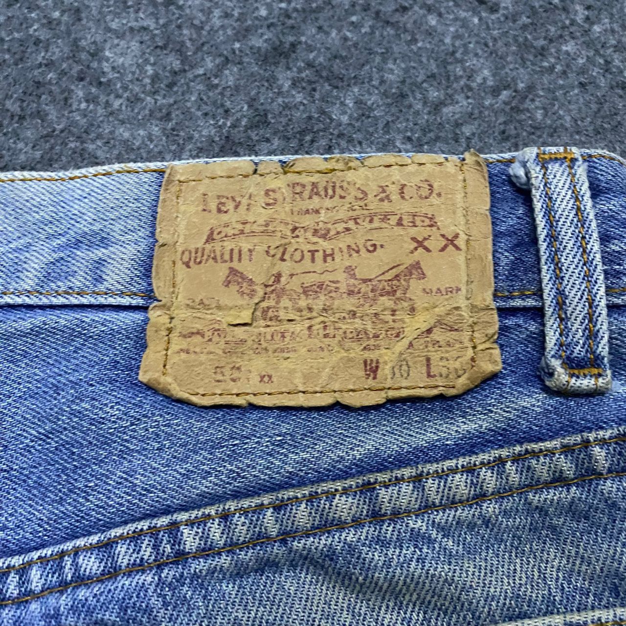 Levi's 💥Vintage Levis 501xx Distressed Denim Kurt Cobain Style s Size US 29 - 13 Thumbnail