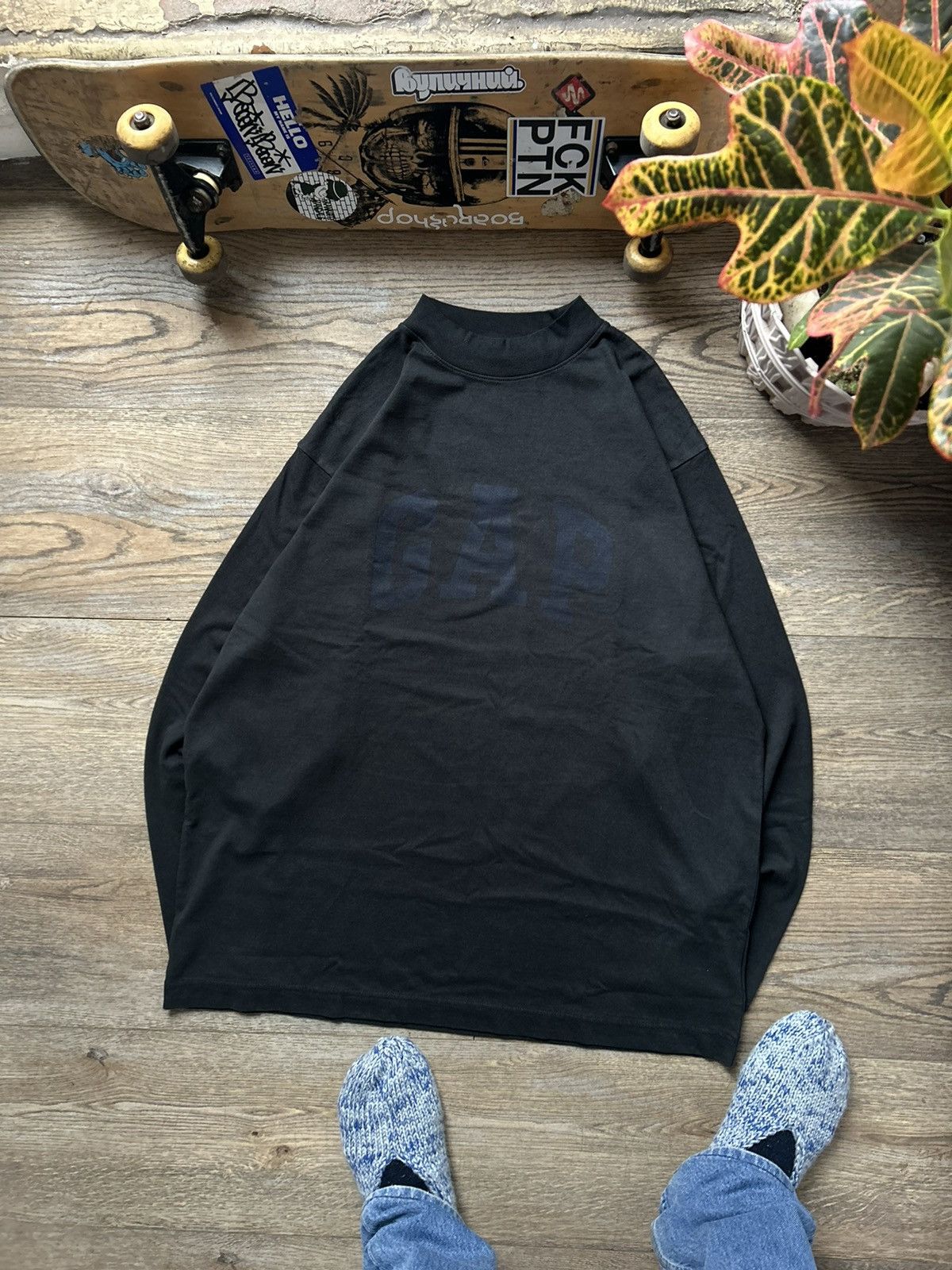 Balenciaga × Kanye West Yezzy Gap Balenciaga Dove Long Sleeve Size US S / EU 44-46 / 1 - 1 Thumbnail