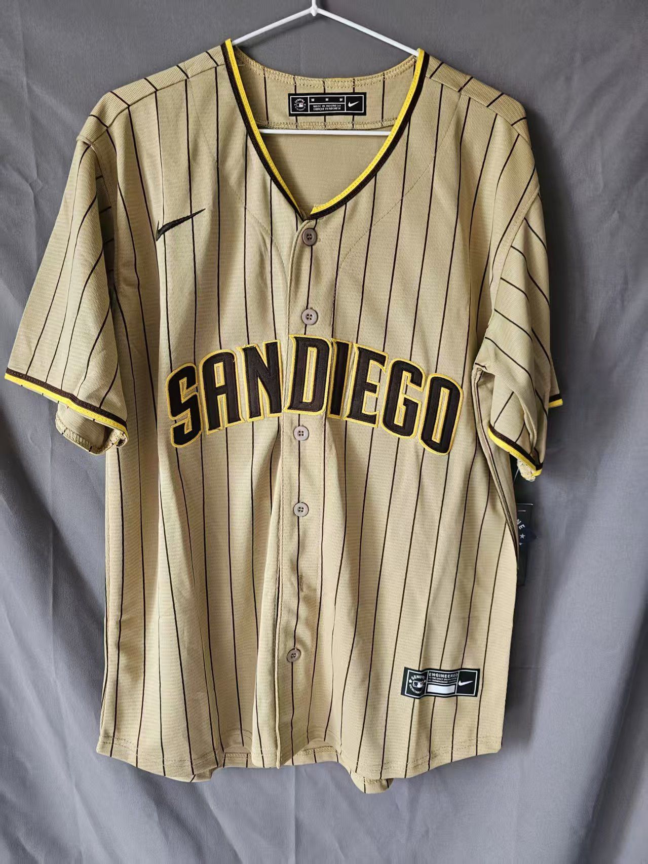 MLB San Diego Padres 23 TATIS JR Jersey Size US M / EU 48-50 / 2 - 2 Thumbnail