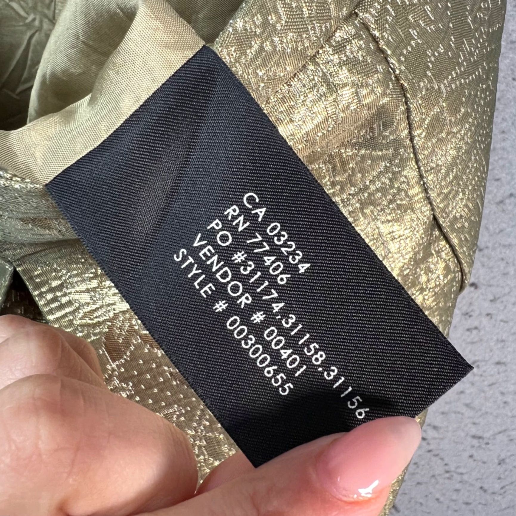 Club Monaco Club Monaco Skirt Womens 4 Gold Metallic Pleated Mini Size 27" / US 4 / IT 40 - 7 Thumbnail