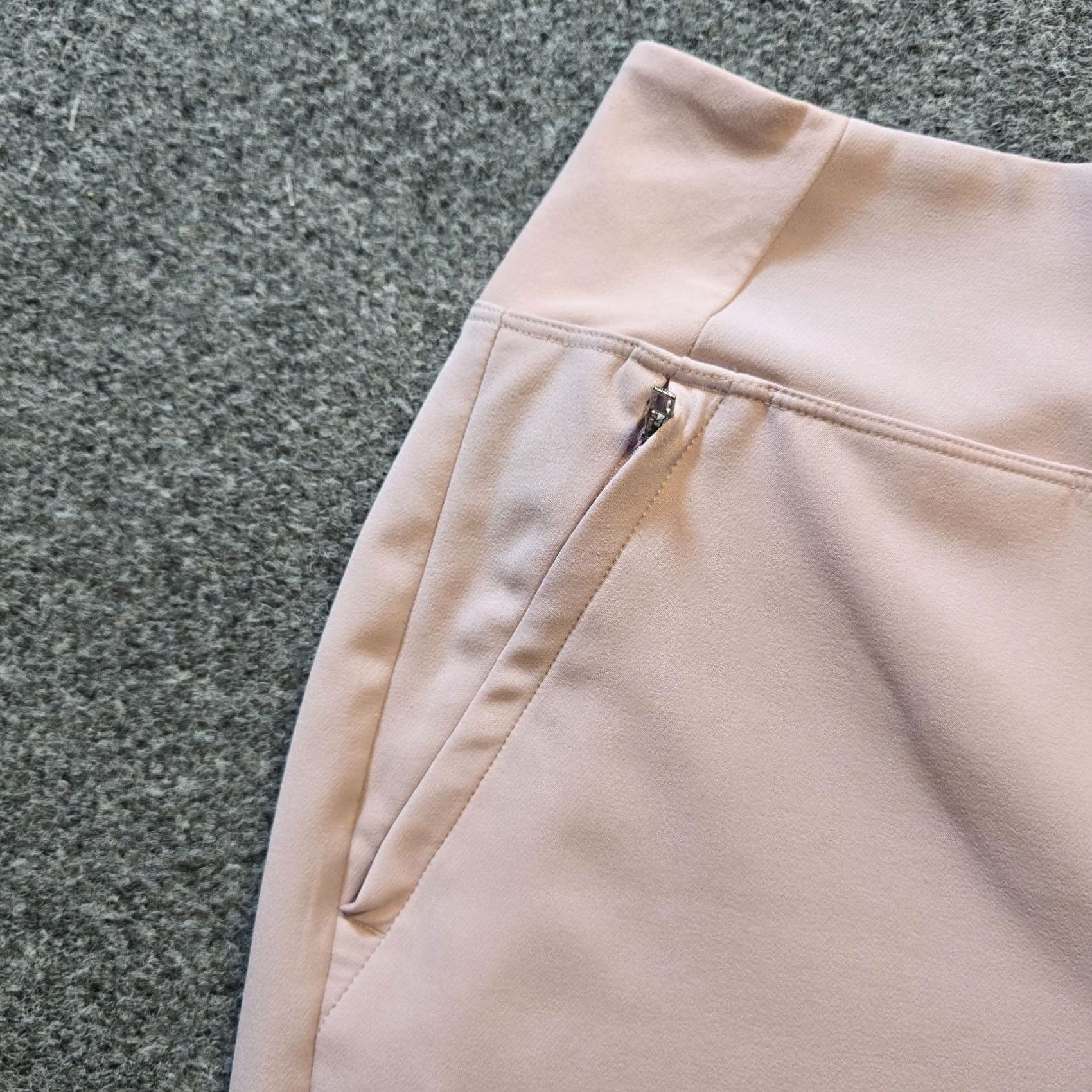 Athleta Athleta Pants Womens 6 Petite Pink Brooklyn Taper Pocket Stretch Pull On Capsule Size 28" / US 6 / IT 42 - 3 Thumbnail