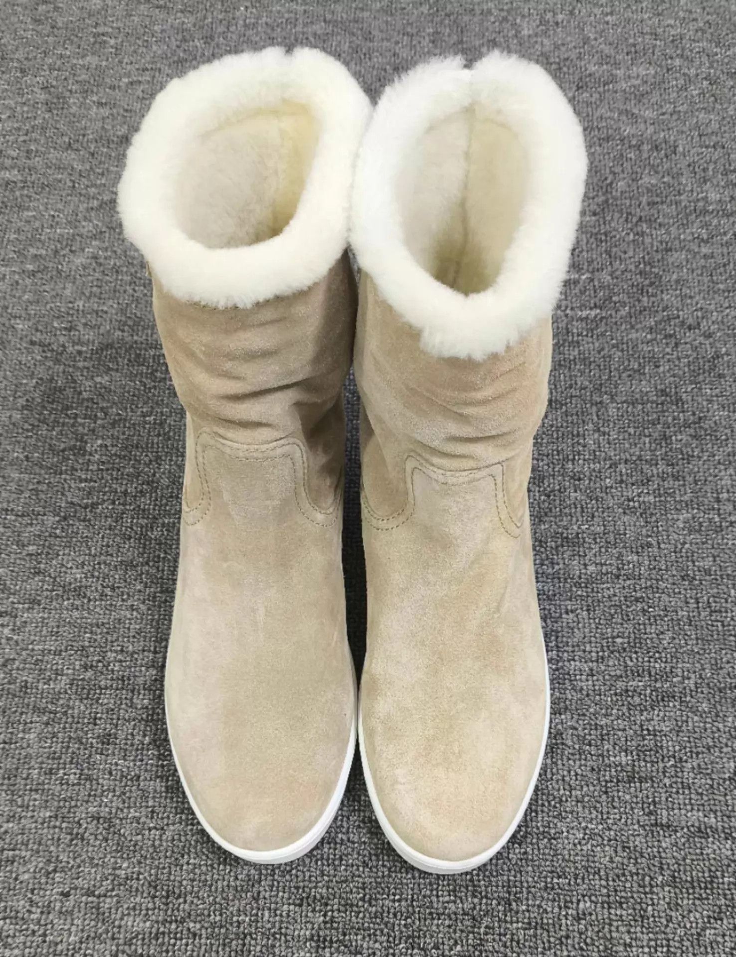 Miu Miu MIU MIU Logo Shearling Boots Women's 36 Size US 5.5 / IT 35.5 - 2 Thumbnail