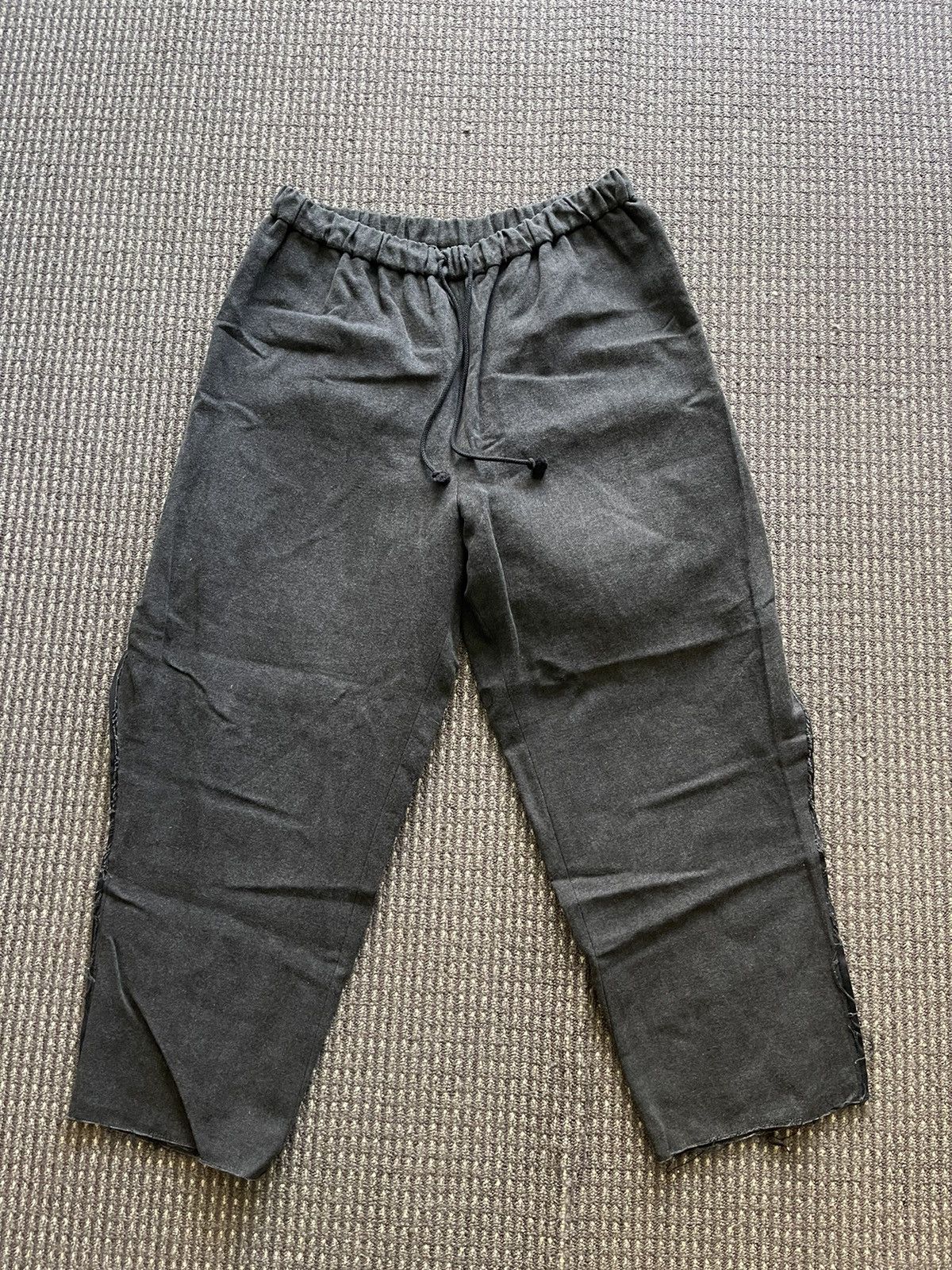 Individual Sentiments 13AW Wide Fit Cropped Pants Size US 32 / EU 48 - 1 Thumbnail