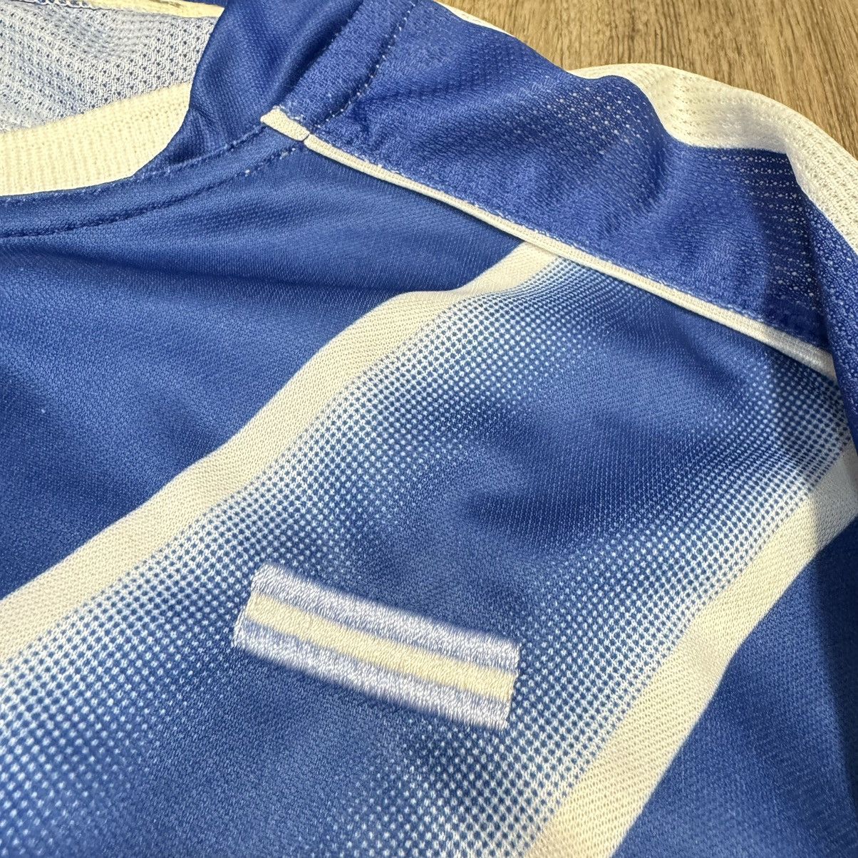 Other Velez Sarsfield 05/06 away shirt #11 Zarate Size US L / EU 52-54 / 3 - 7 Thumbnail