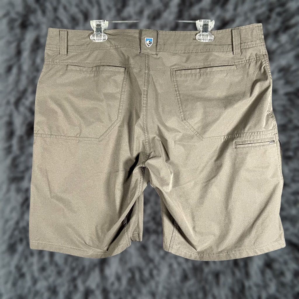 Vintage Kuhl Silencr Kargo Shorts Mens 42 Brown Stretch Softshell Hiking Cargo Outdoor Regular (Short) Mens 42 Brown Solid Outdoor Pocketed Size US 42 / EU 58 - 1 Thumbnail