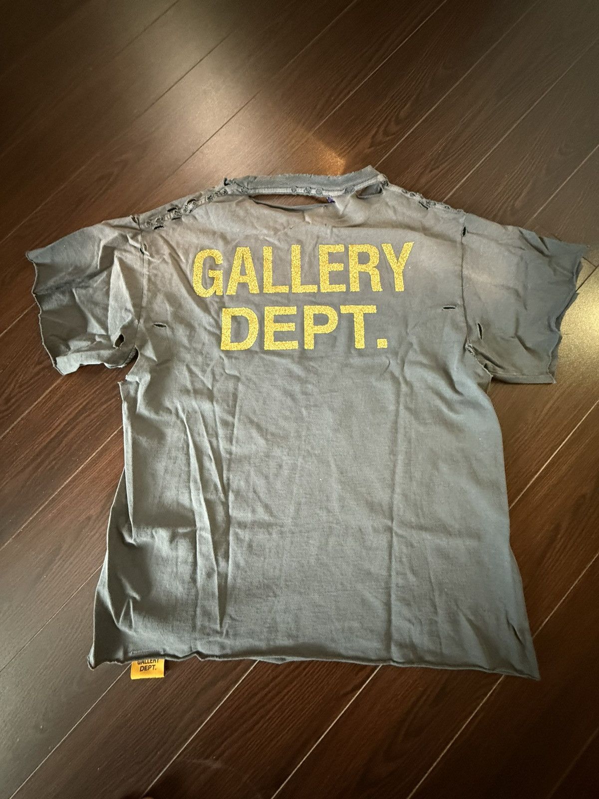 Gallery Dept. Gallery dept distressed tee “grailed tee” Size US S / EU 44-46 / 1 - 1 Thumbnail