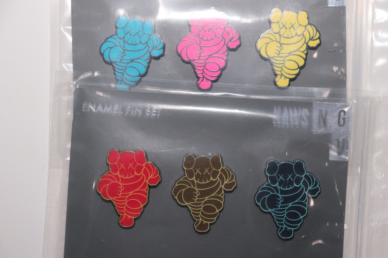 Kaws KAWS NGV Chum Enamel Pin Set - Kawsone - 6x Enamel Pins Size ONE SIZE - 3 Thumbnail