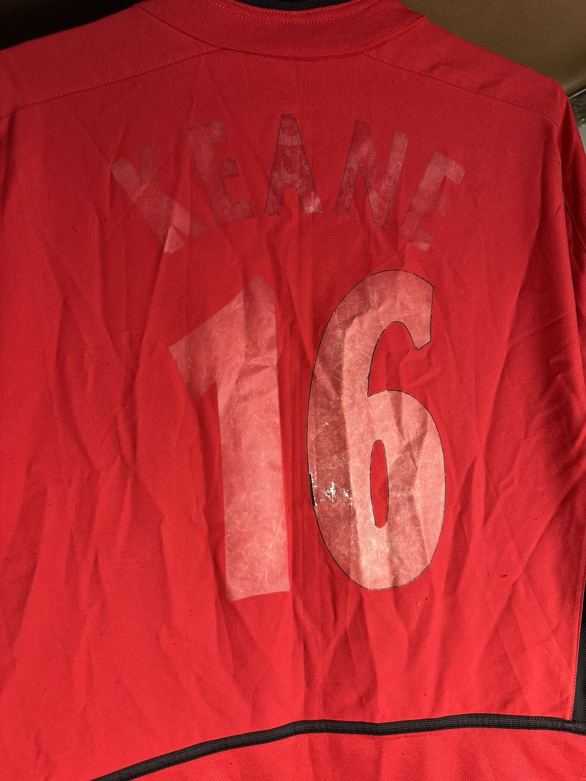 Nike 2004 06 Manchester United 16 Roy Keane Jersey S Size US S / EU 44-46 / 1 - 12 Thumbnail
