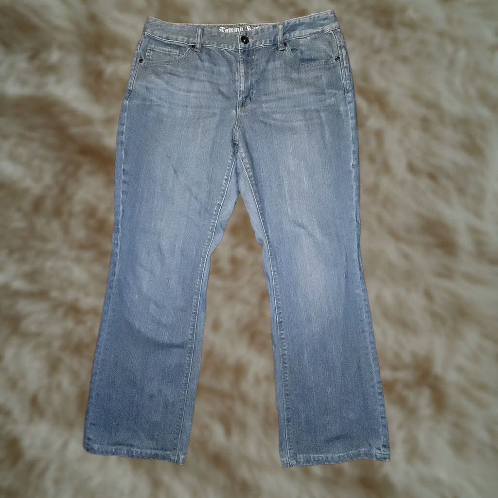 Tommy Hilfiger VINTAGE Tommy Hilfiger Jeans Woman 14 Regular Mid Rise Blue Solid Denim Logo Boyfriend Preppy Hipster Womens Size 36" / US 14 / IT 50 - 1 Thumbnail