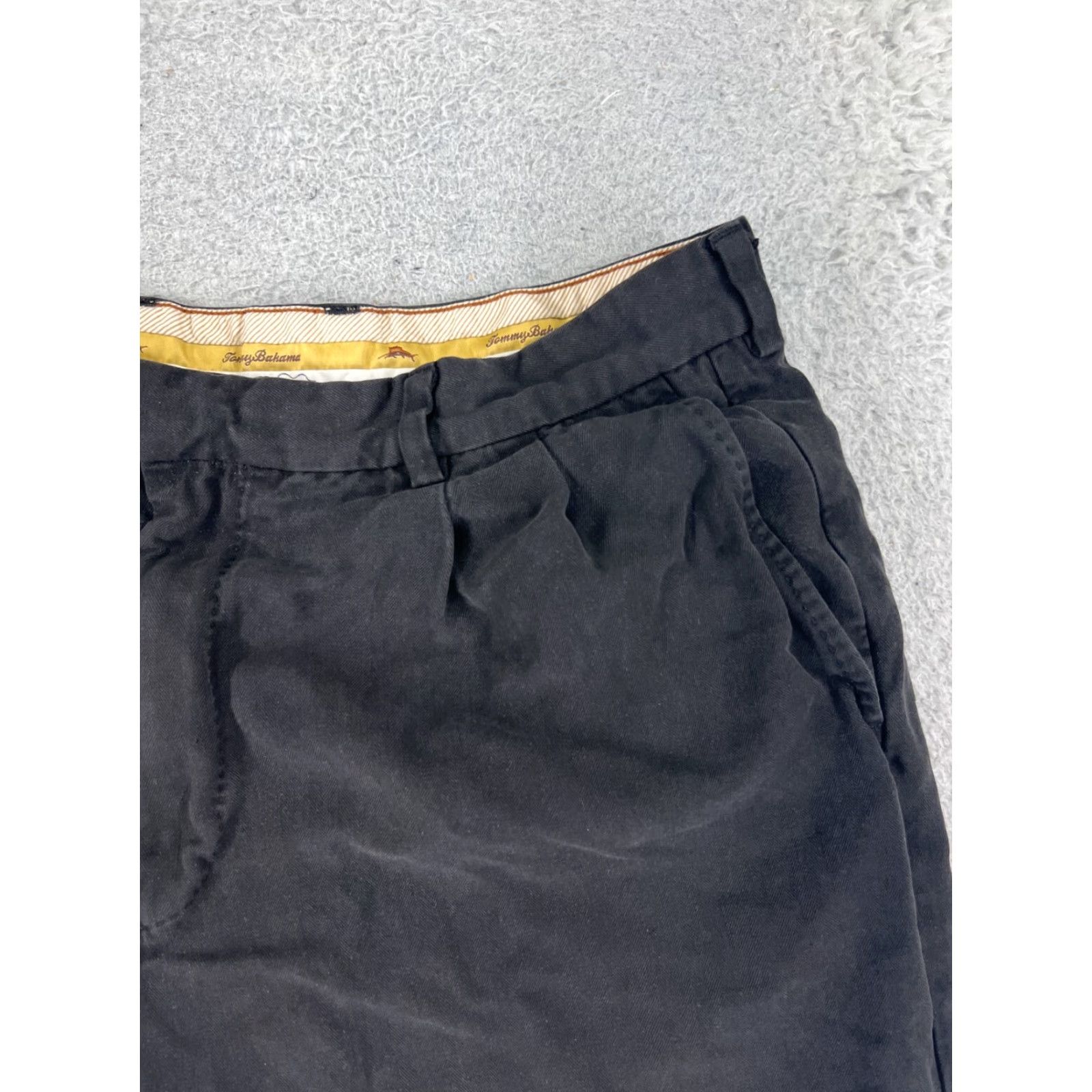 Tommy Bahama Tommy Bahama Shorts Men 36 Black Silk Blend Bermuda Pleated Herringbone 36x9 Size US 36 / EU 52 - 5 Thumbnail