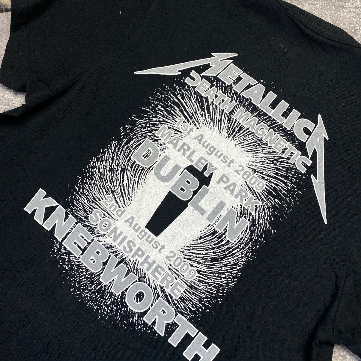 Band Tees Vintage Metallica 2009 Death Magnetic Overprinted tee Size US L / EU 52-54 / 3 - 7 Thumbnail