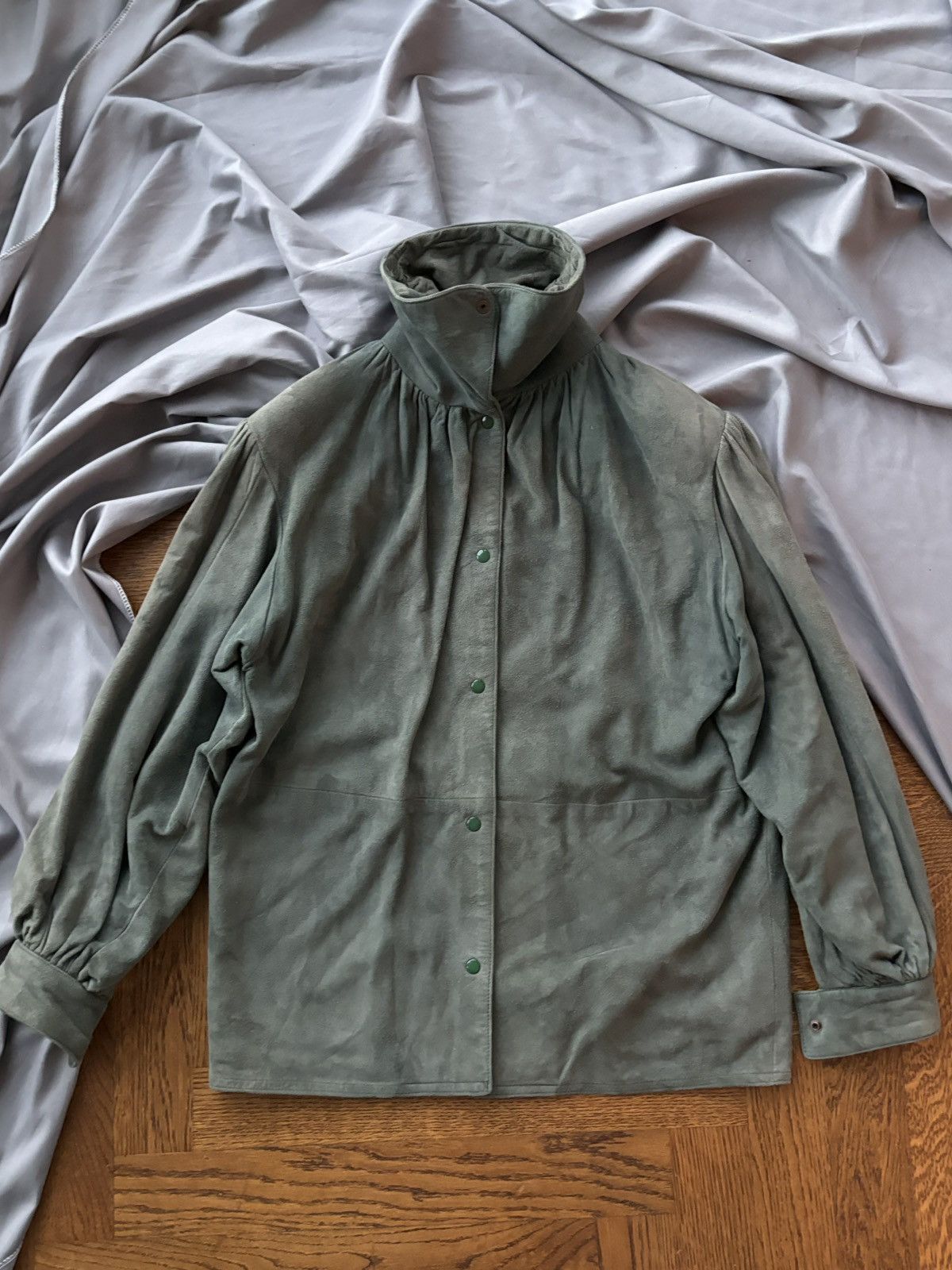 Vintage 1970s Suede Coat Vintage Sage Green Cropped Jacket Pleat 70s Size M / US 6-8 / IT 42-44 - 9 Thumbnail