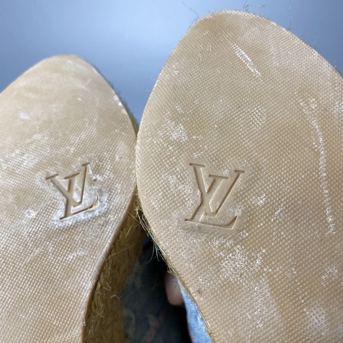 Louis Vuitton Bleached Monogram Denim Wedge Sandals Size US 7 / IT 37 - 16 Thumbnail