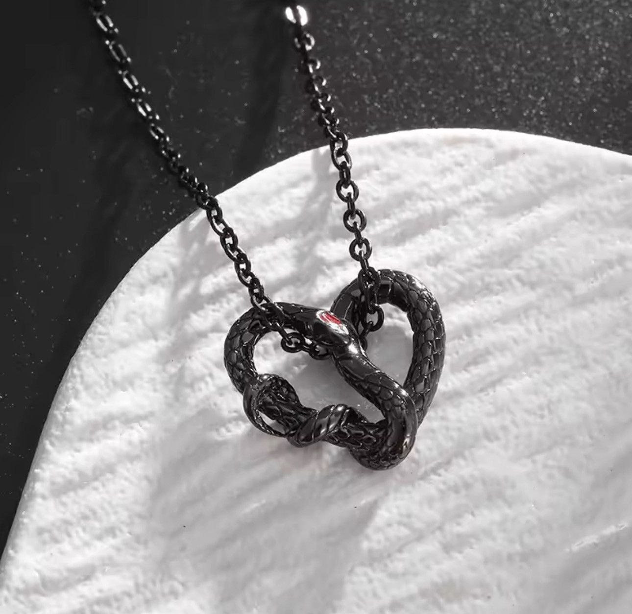 Vintage Gothic Punk Snake Necklace Chain Size ONE SIZE - 3 Thumbnail
