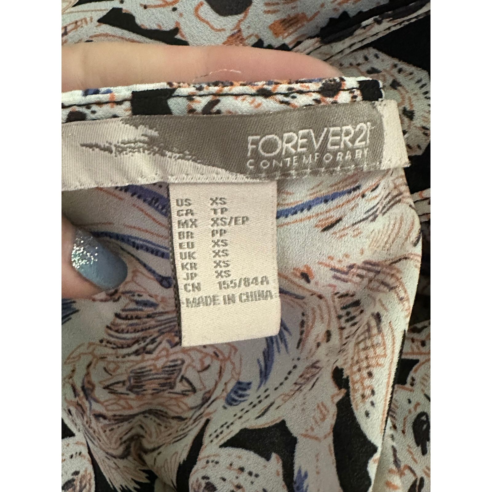 Forever 21 Forever 21 black cream print summer romper size XS Size 26" / US 2 / IT 38 - 3 Thumbnail