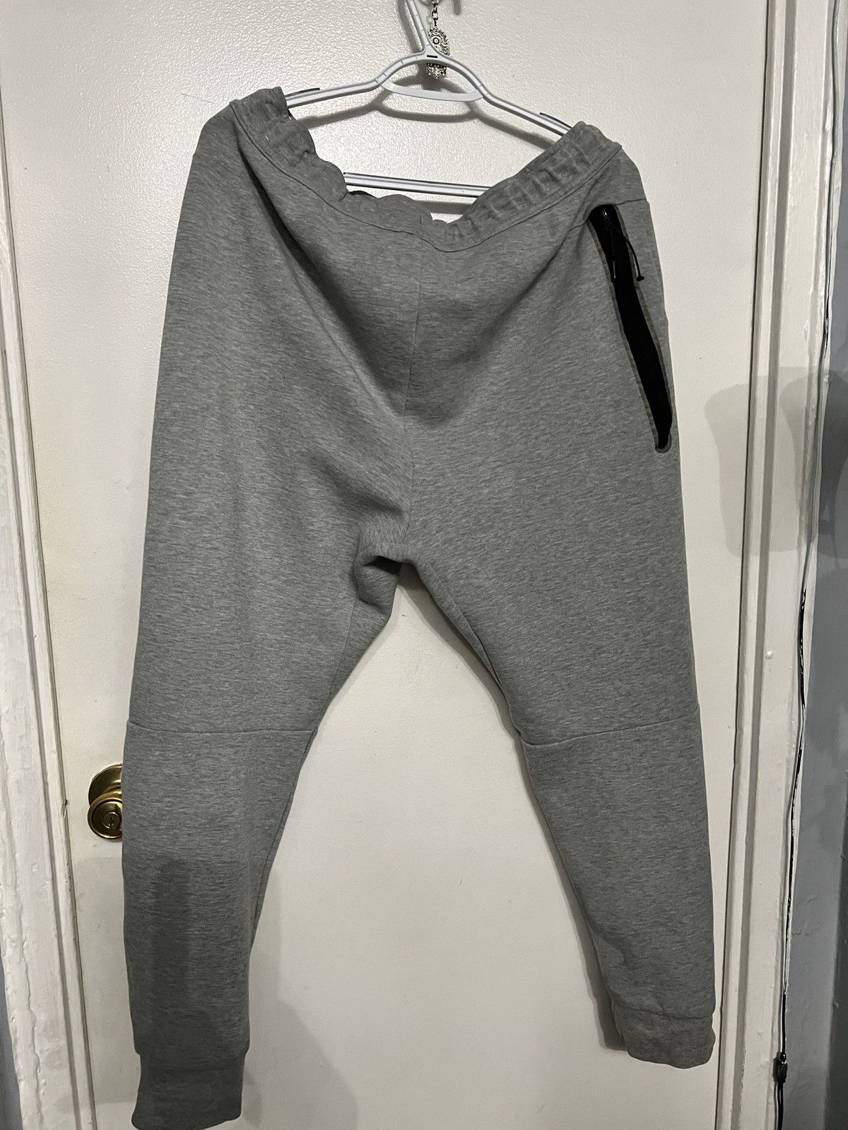 Nike XL Gray Nike tech Sweatpants + L Nike Tech Hoodie Size US 36 / EU 52 - 2 Thumbnail