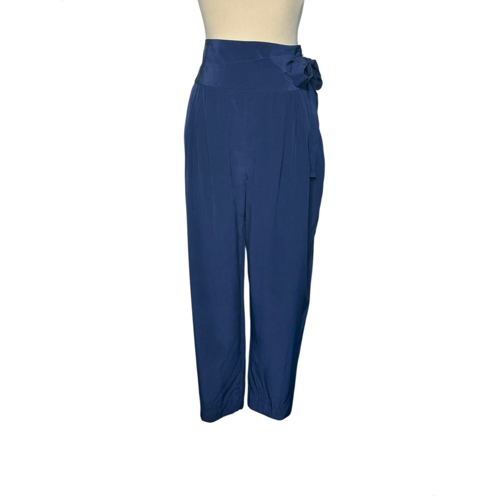 Diane von Furstenberg Diane Von Furstenbert Keaka navy crop pleated pants size 6 Size 28" / US 6 / IT 42 - 2 Thumbnail