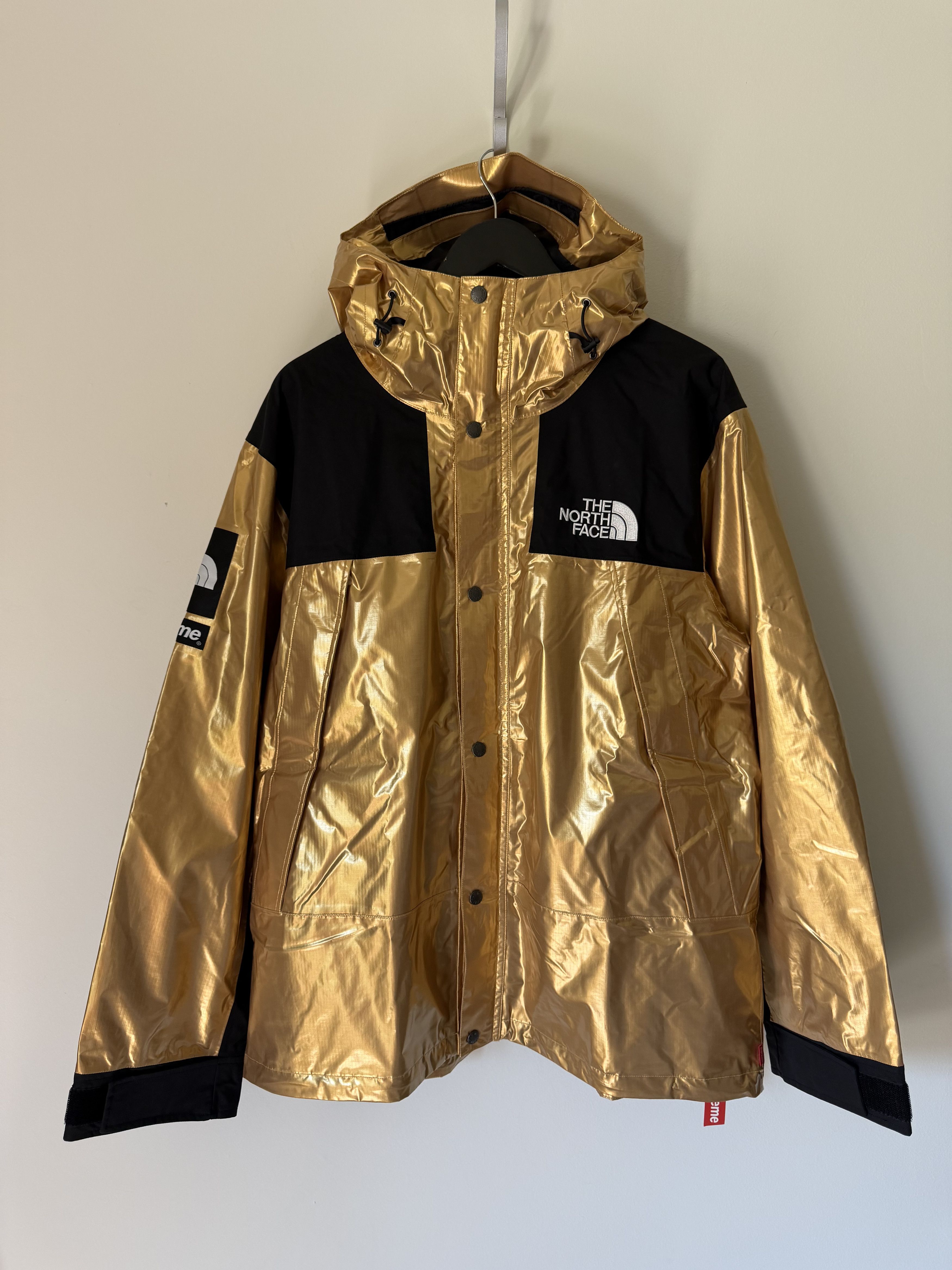 Supreme × The North Face Supreme The North Face Mountain Parka in Metallic Gold Size US XL / EU 56 / 4 - 1 Thumbnail