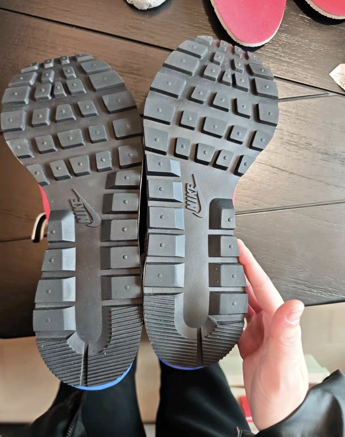 Nike × Sacai Sacai x Nike Deconstructed Grey White J42 Size US 10 / EU 43 - 7 Thumbnail