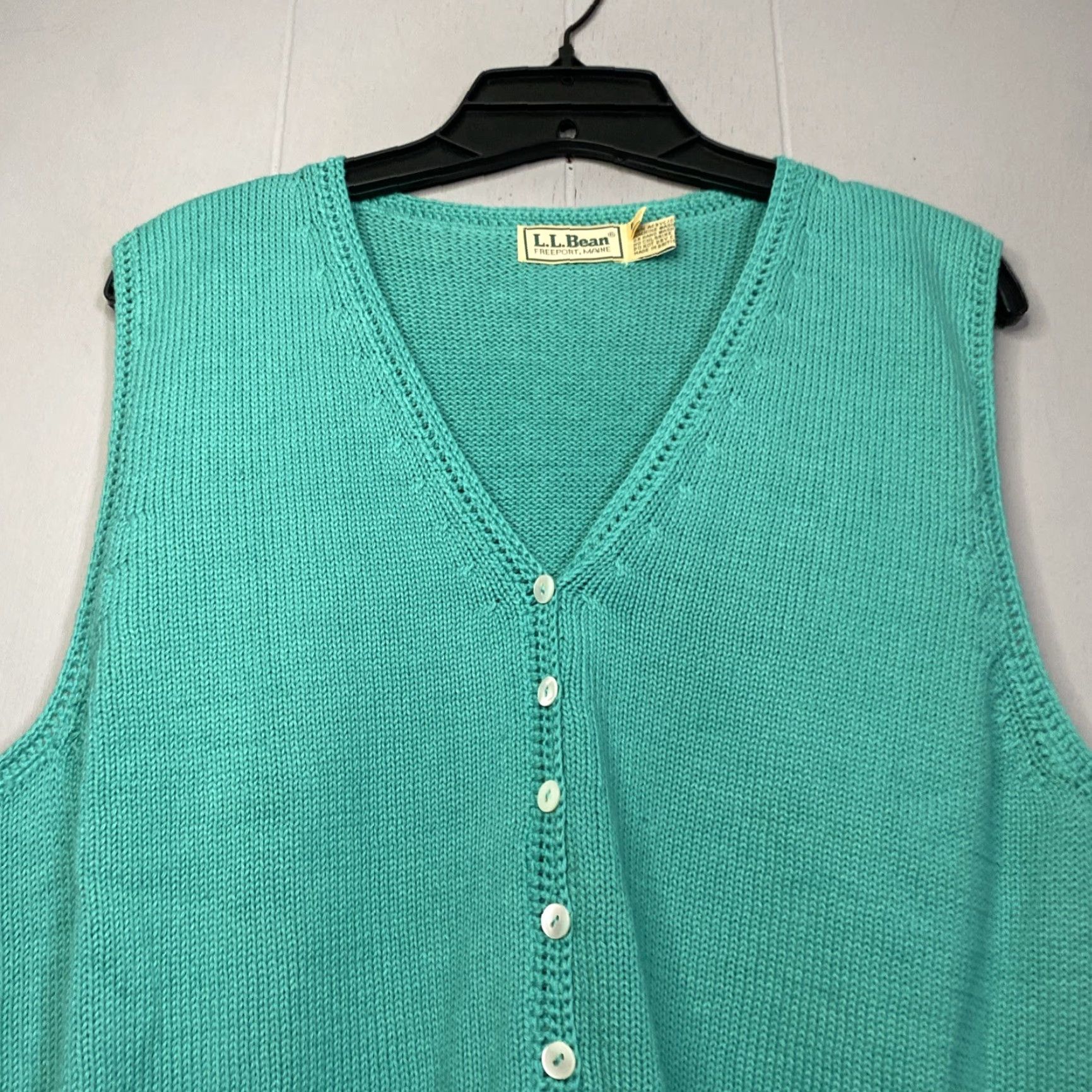 Vintage VINTAGE L.L.Bean Womens Sweater Vest Button Up Made In Hong Kong 1980s L Green Secretary/Geek Christmas Shirt Womens? Size L / US 10 / IT 46 - 4 Thumbnail